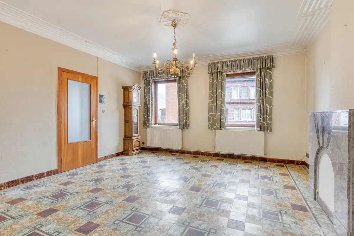 Mogelijkheid om te splitsen in 2 woningen - Half open bebouwing (hoeve) met 5 slaapkamers, tuin, terras en zeer ruime garage in Oorbeek (Tienen)! – EPC 730 kWh/ foto 5