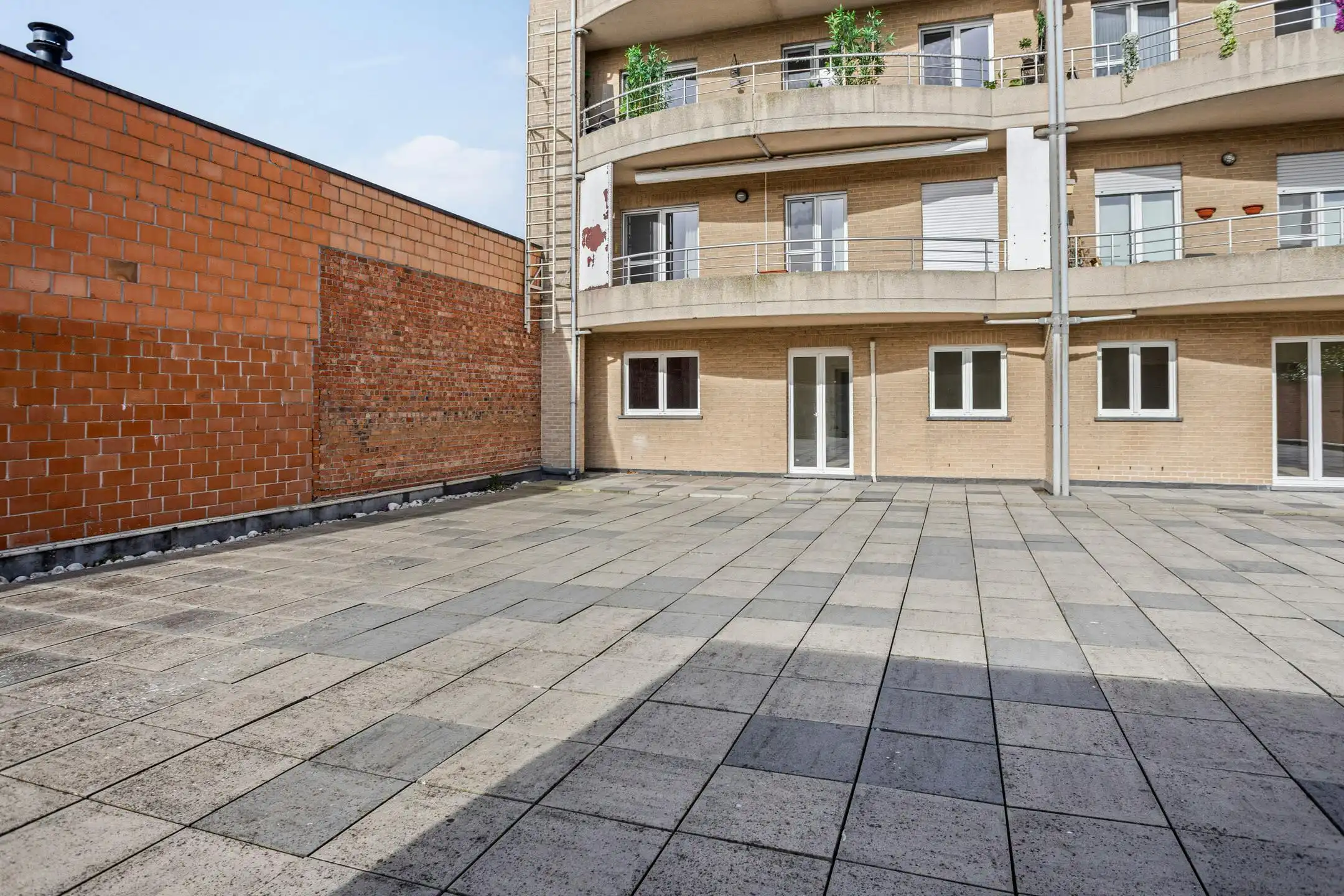 Gerenoveerd appartement met 2 slaapkamers in Boom foto 13