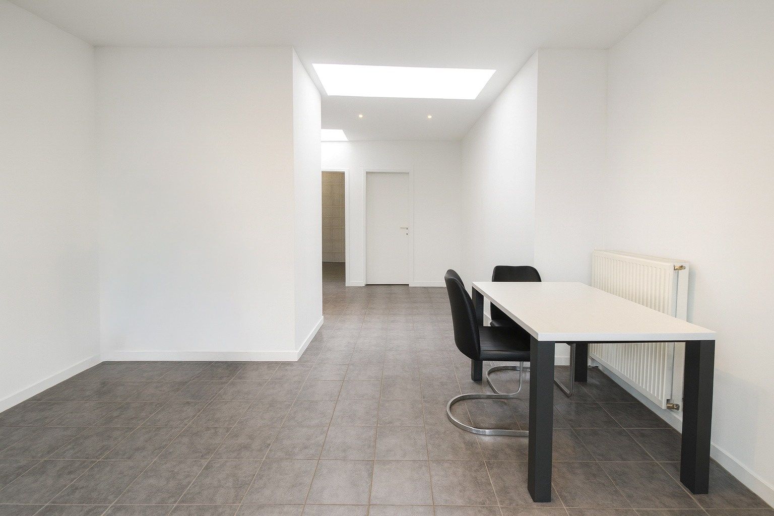 Te koop: Charmante centraal gelegen stadswoning met vijf slaapkamers in hartje Sint-Niklaas! foto 5