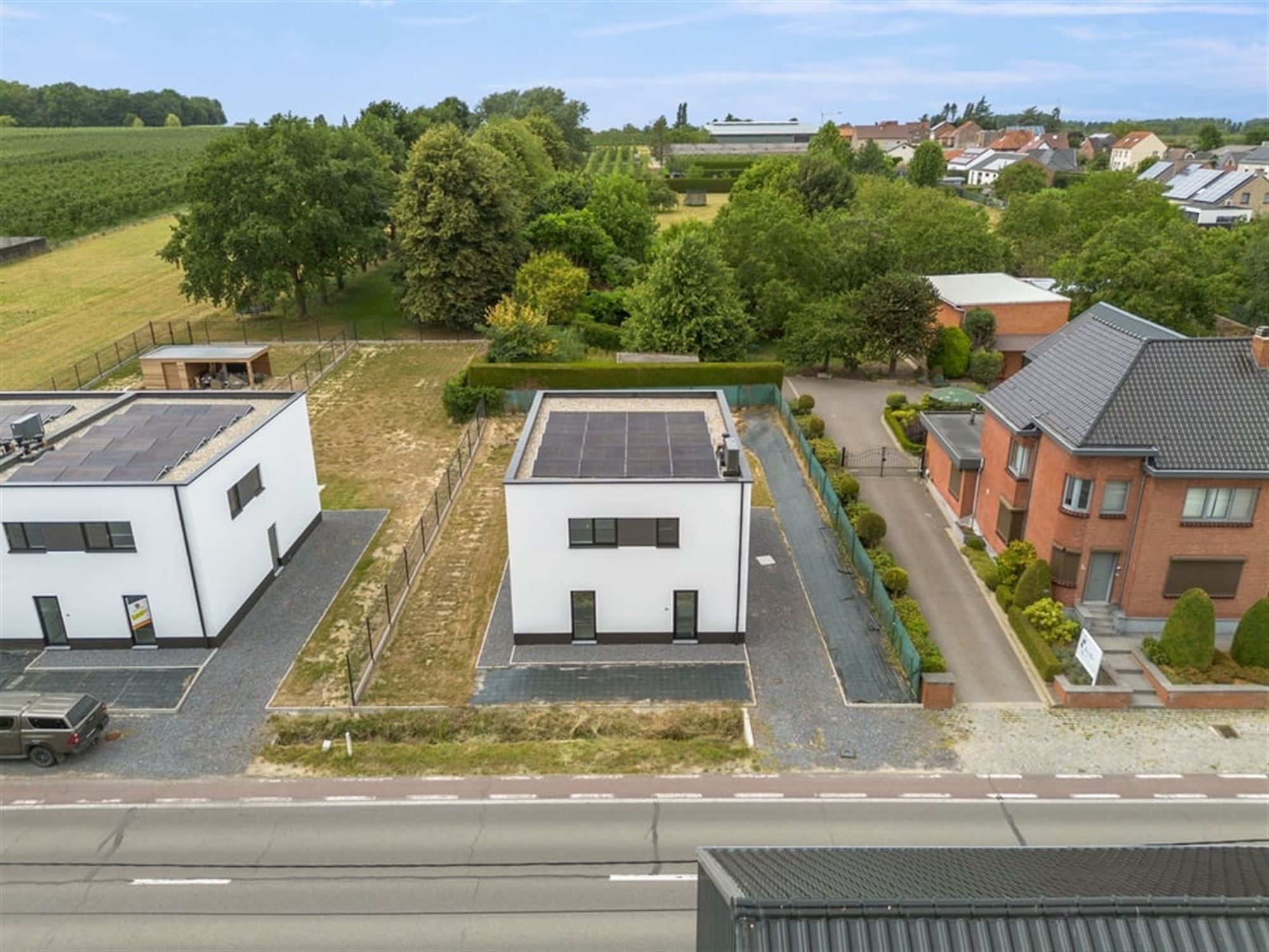 KNAPPE NIEUWBOUWWONING IN MODERNE STIJL  foto 3