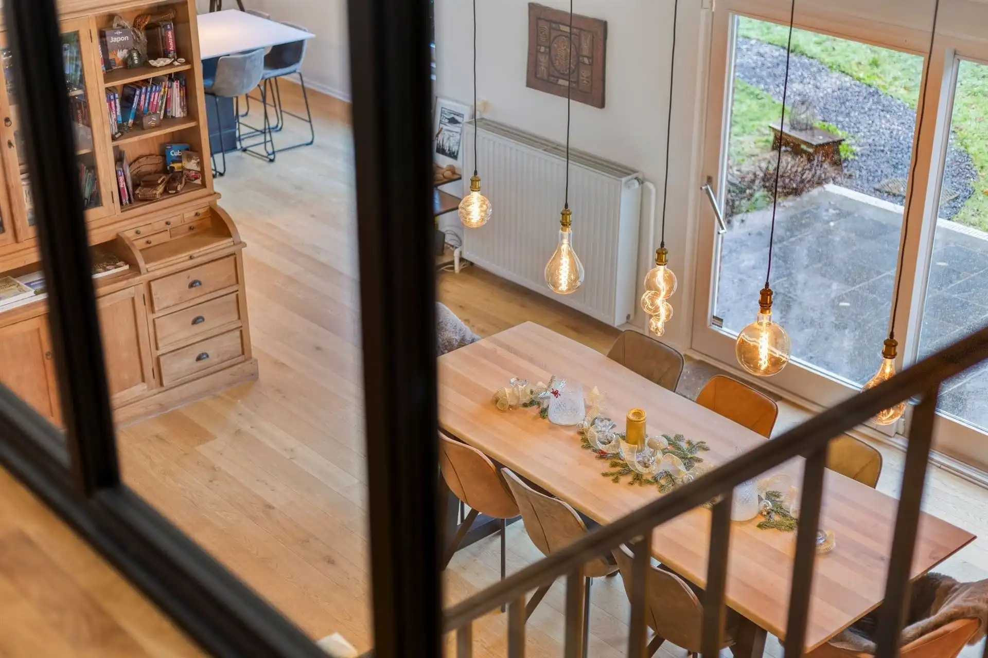 Volledig gerenoveerde hedendaagse villa ±487 m² in de Marnix wijk foto 31