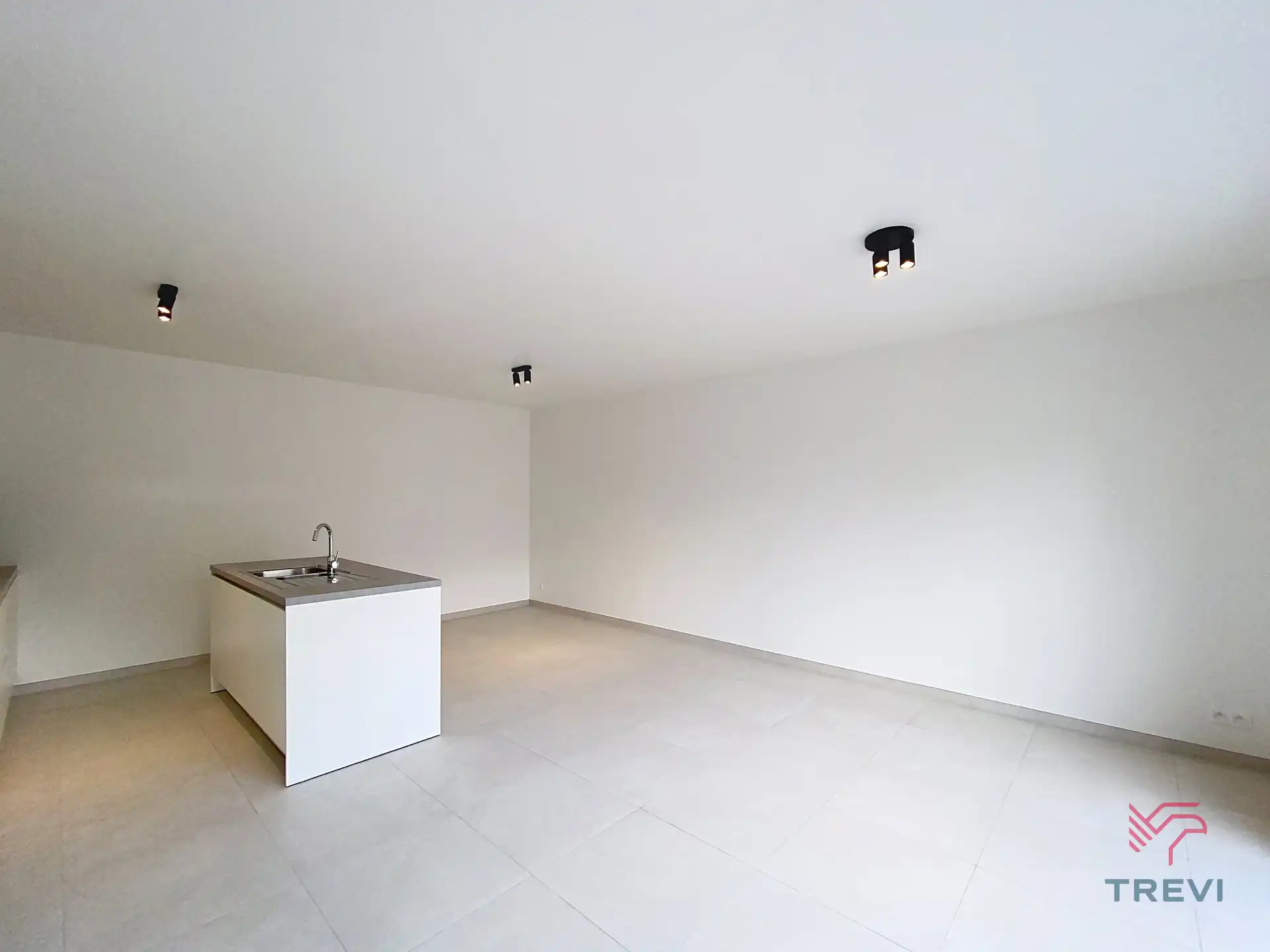 Nieuw huis met 3 slaapkamers en exterieur foto 4