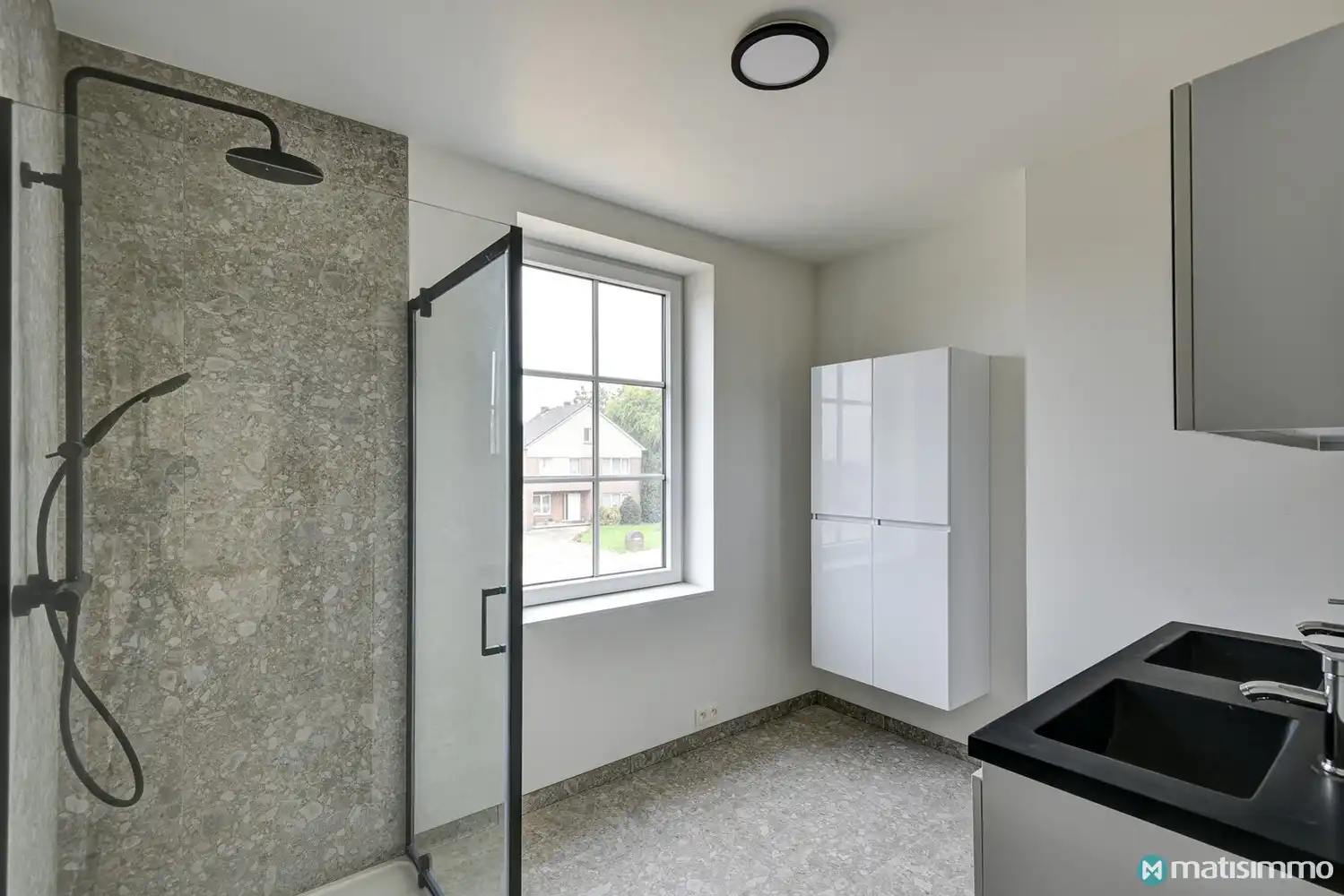 RUIME NIEUWBOUWWONING MET 4 SLAAPKAMERS EN RUIME TUIN TE MARTENSLINDE (BILZEN) foto 13