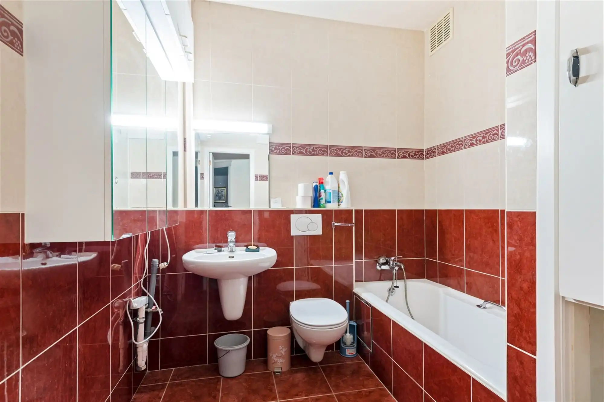 Royaal appartement met 4 slaapkamers op centrale locatie foto 15