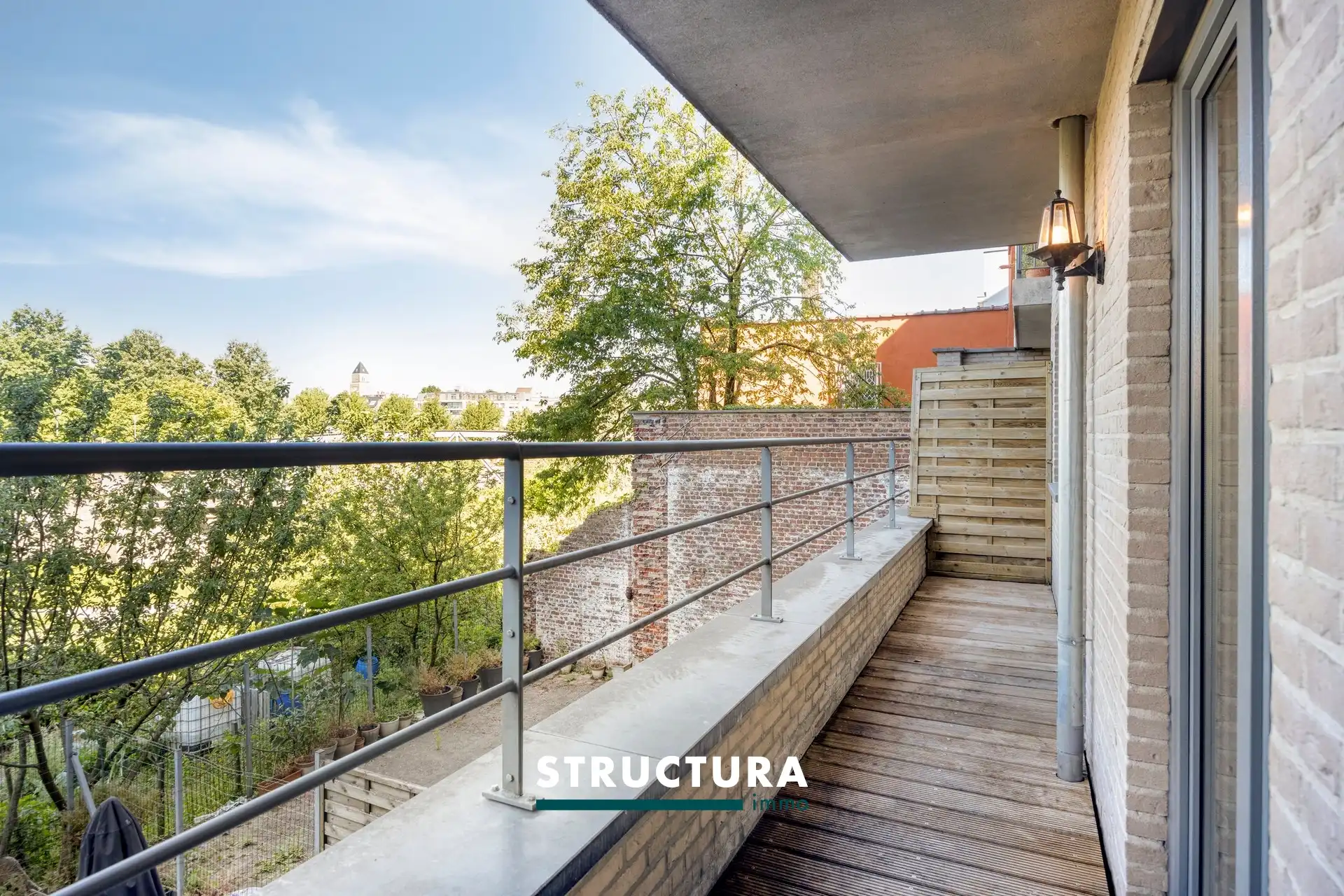 Te koop – Instapklaar appartement met 2 slaapkamers in hartje Laken. foto 12