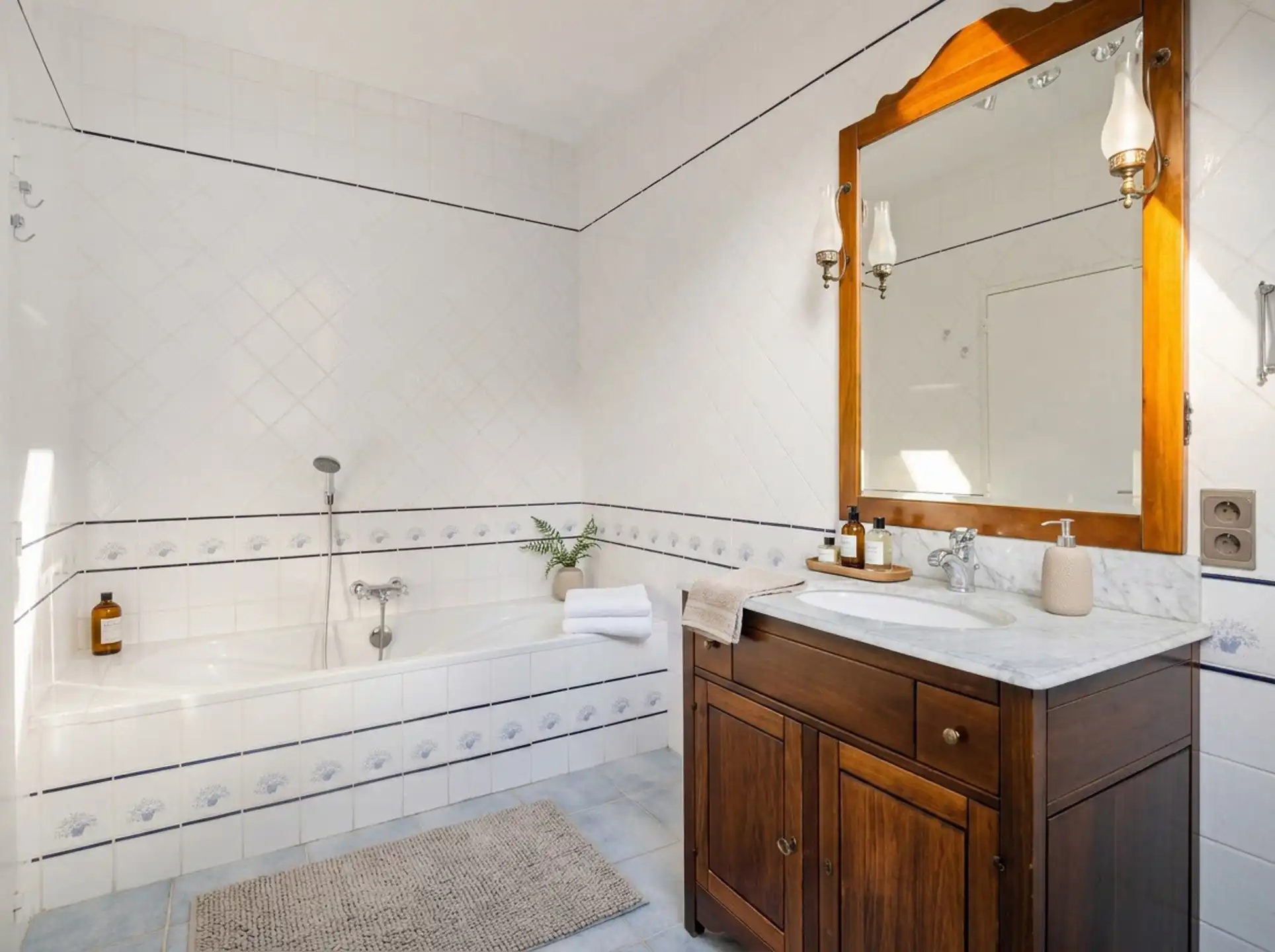 Knap gerenoveerde, energiezuinige woning (open bebouwing) foto 27