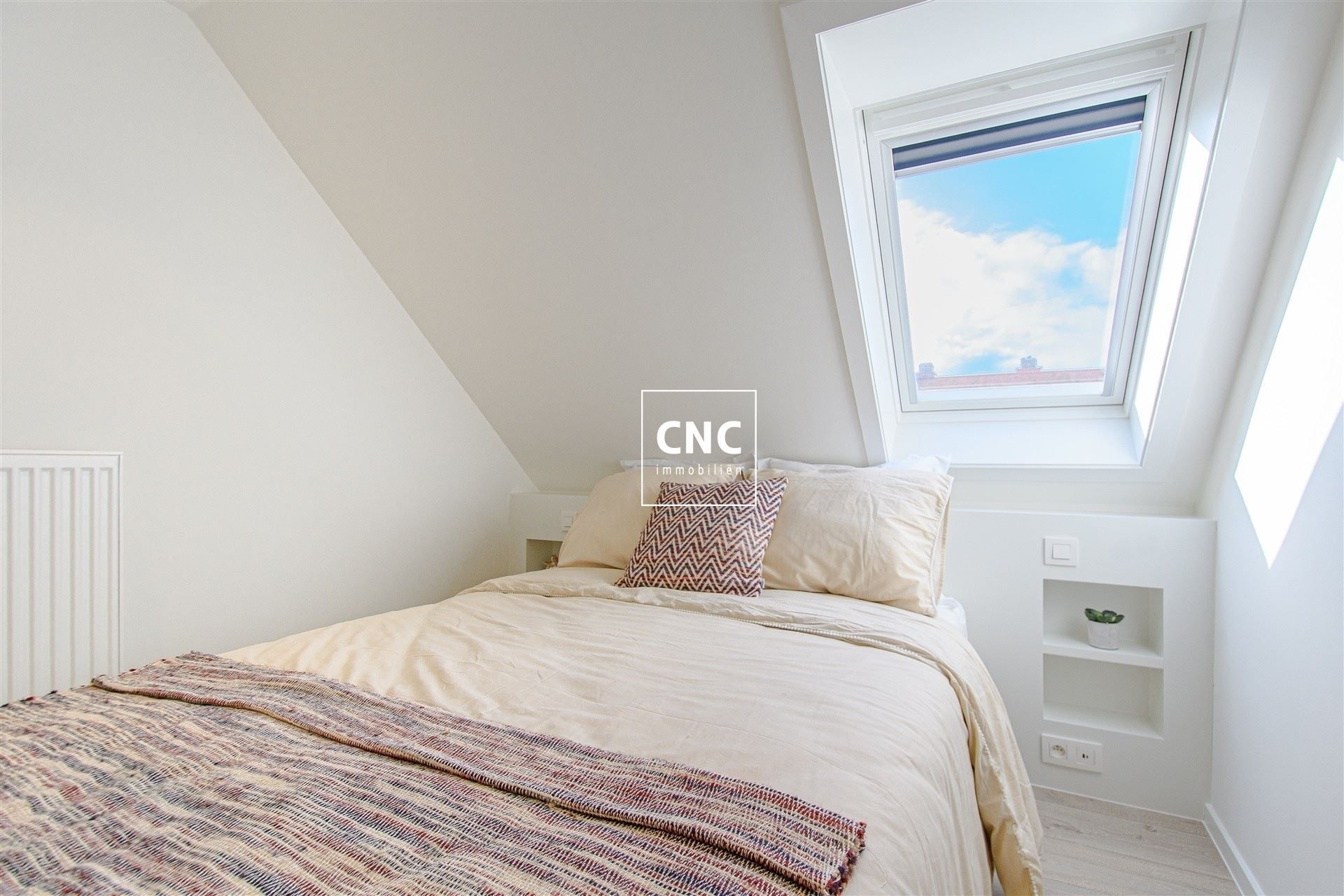 Stijlvol gerenoveerde duplex op toplocatie in Knokke

 foto 20