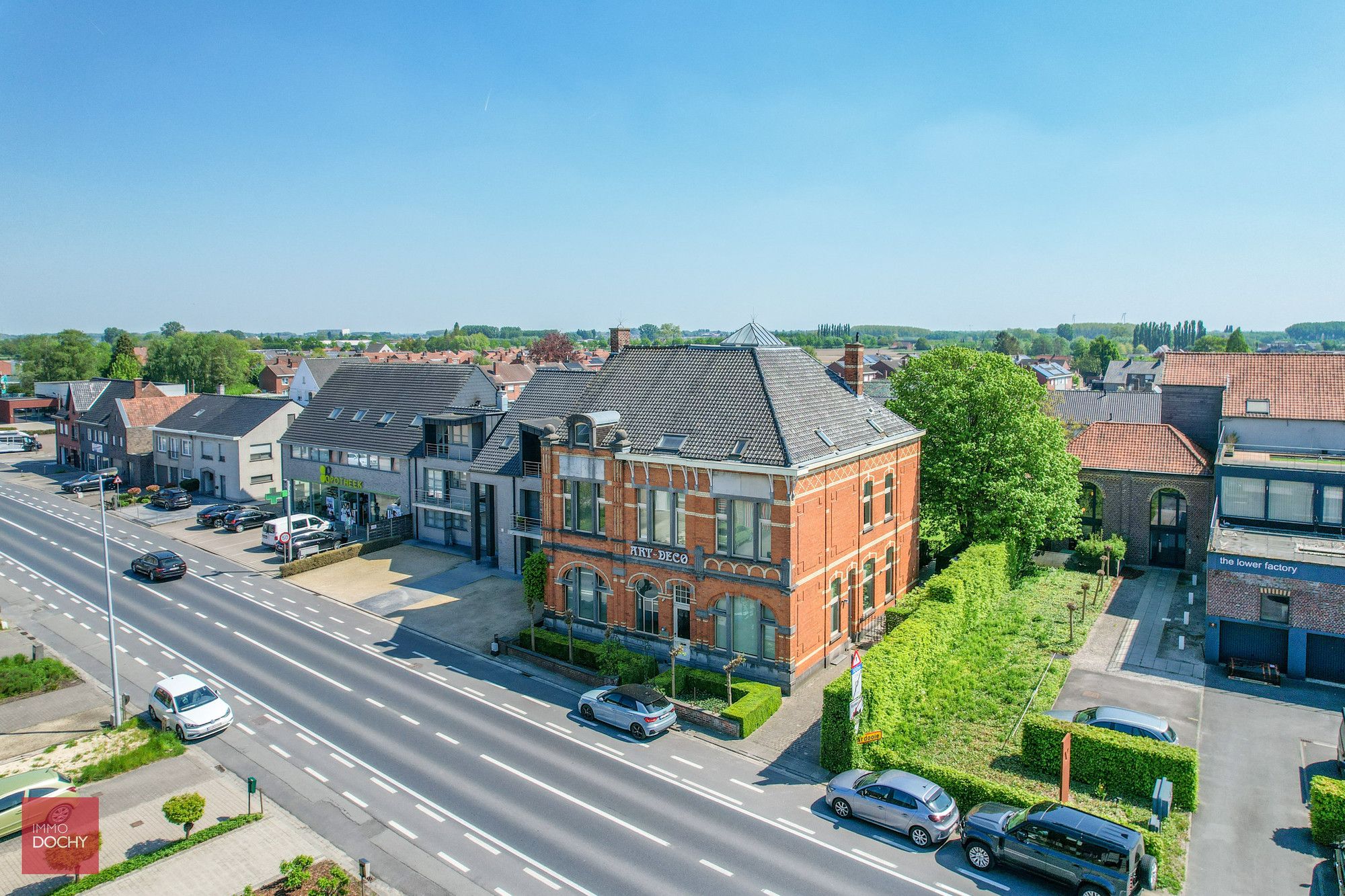 Ruim karaktervol herenhuis met zwembad foto 13