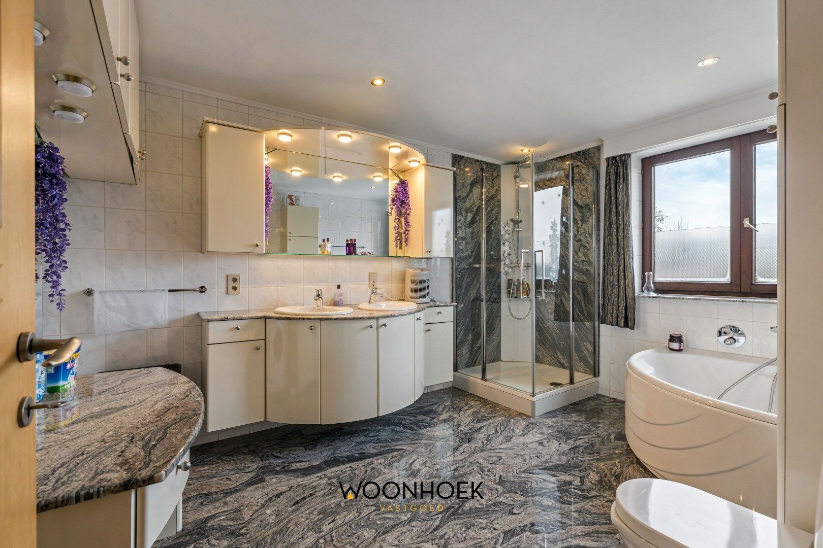 Instapklare 3-slpk woning op 884m² grond aan stadsrand foto 8