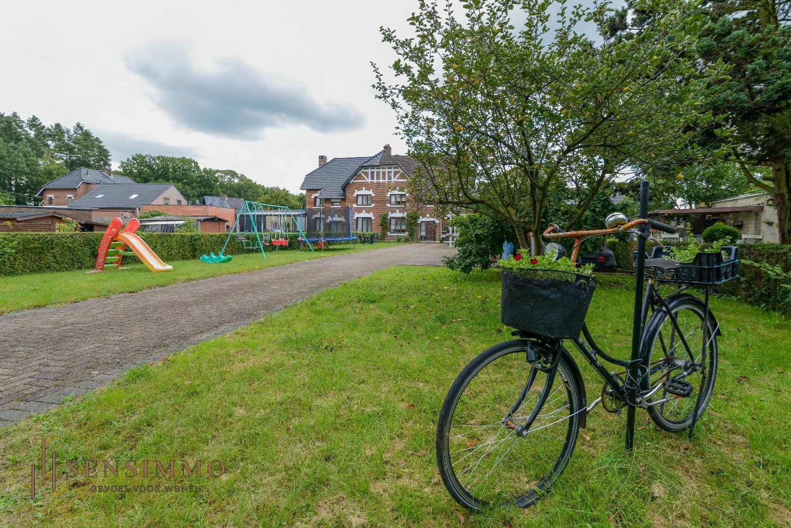 Betoverende halfopen woning in historische Eisden-Tuinwijk foto 25