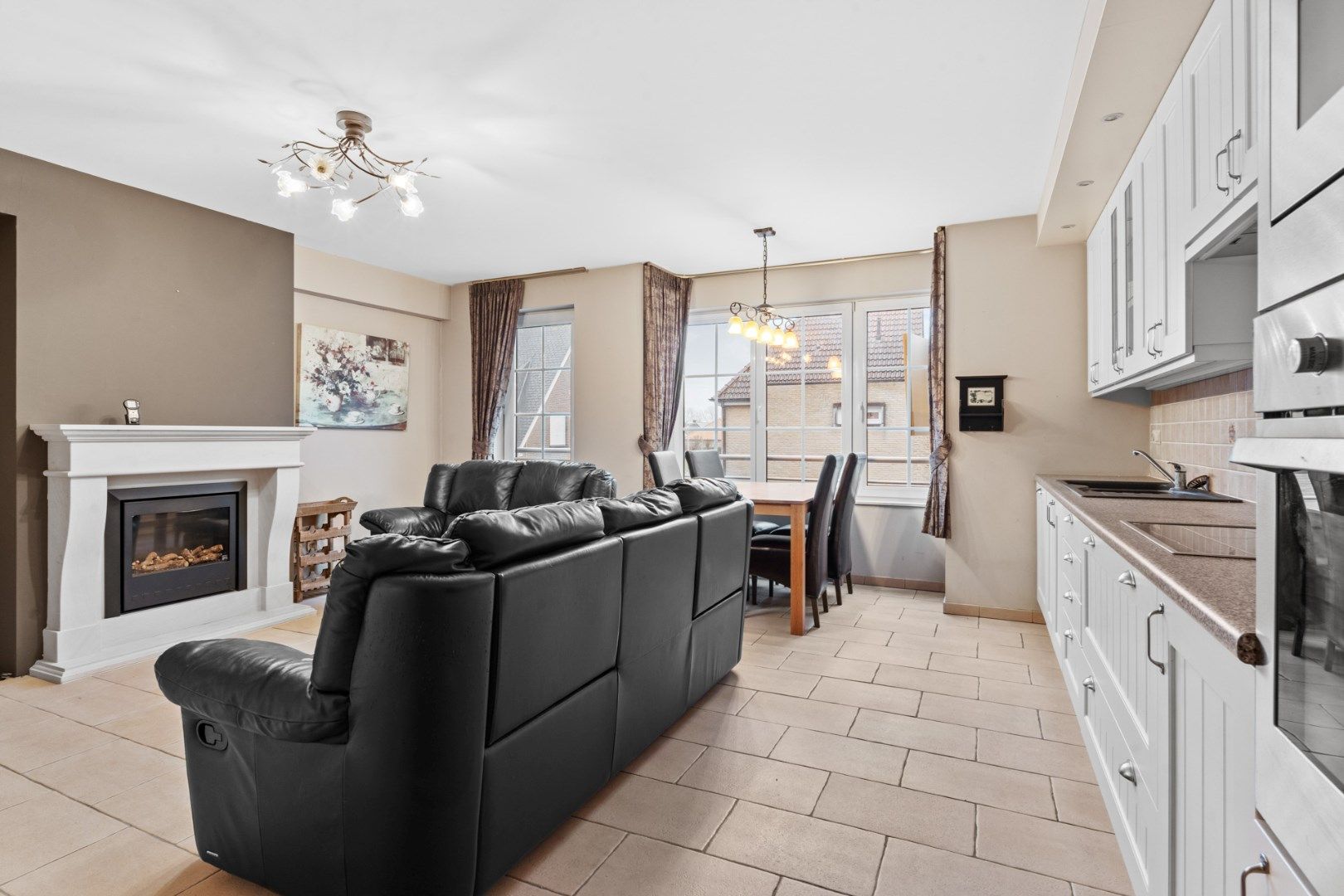 Leuk appartement met 2 slpks. en zongericht terras foto 3