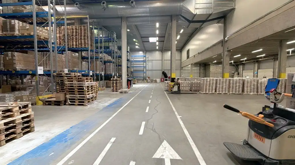 Logistiek magazijn te huur in industriezone van Londerzeel foto 9