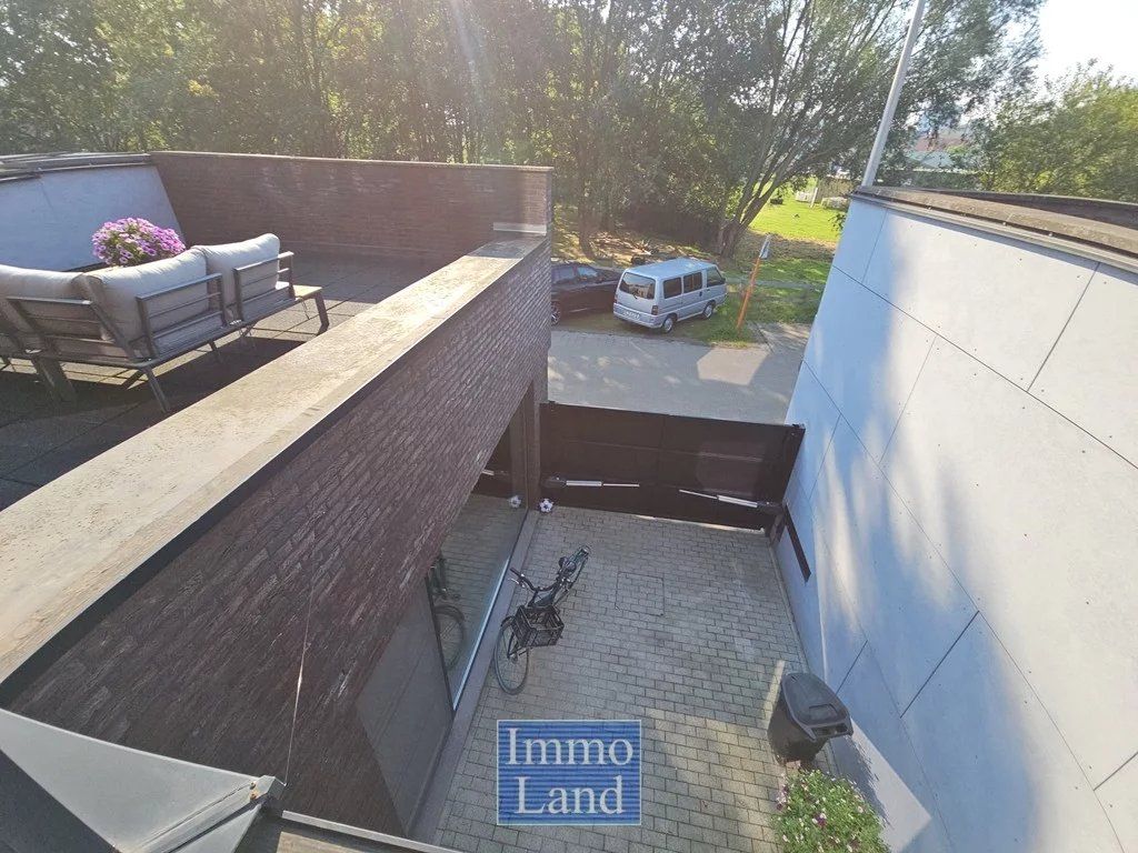 Zeer energiezuinige rustig gelegen woning, binnen de grote ring van Hasselt. foto 23