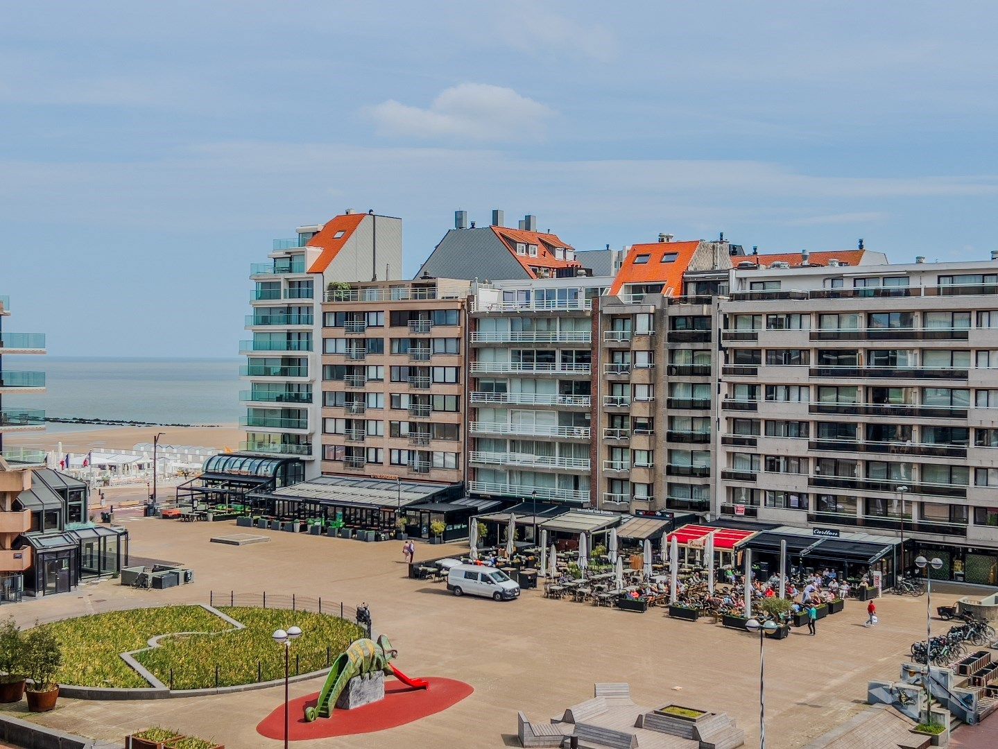 Volledig afgewerkt nieuwbouw app. met open zicht, centraal gelegen te Knokke foto 5