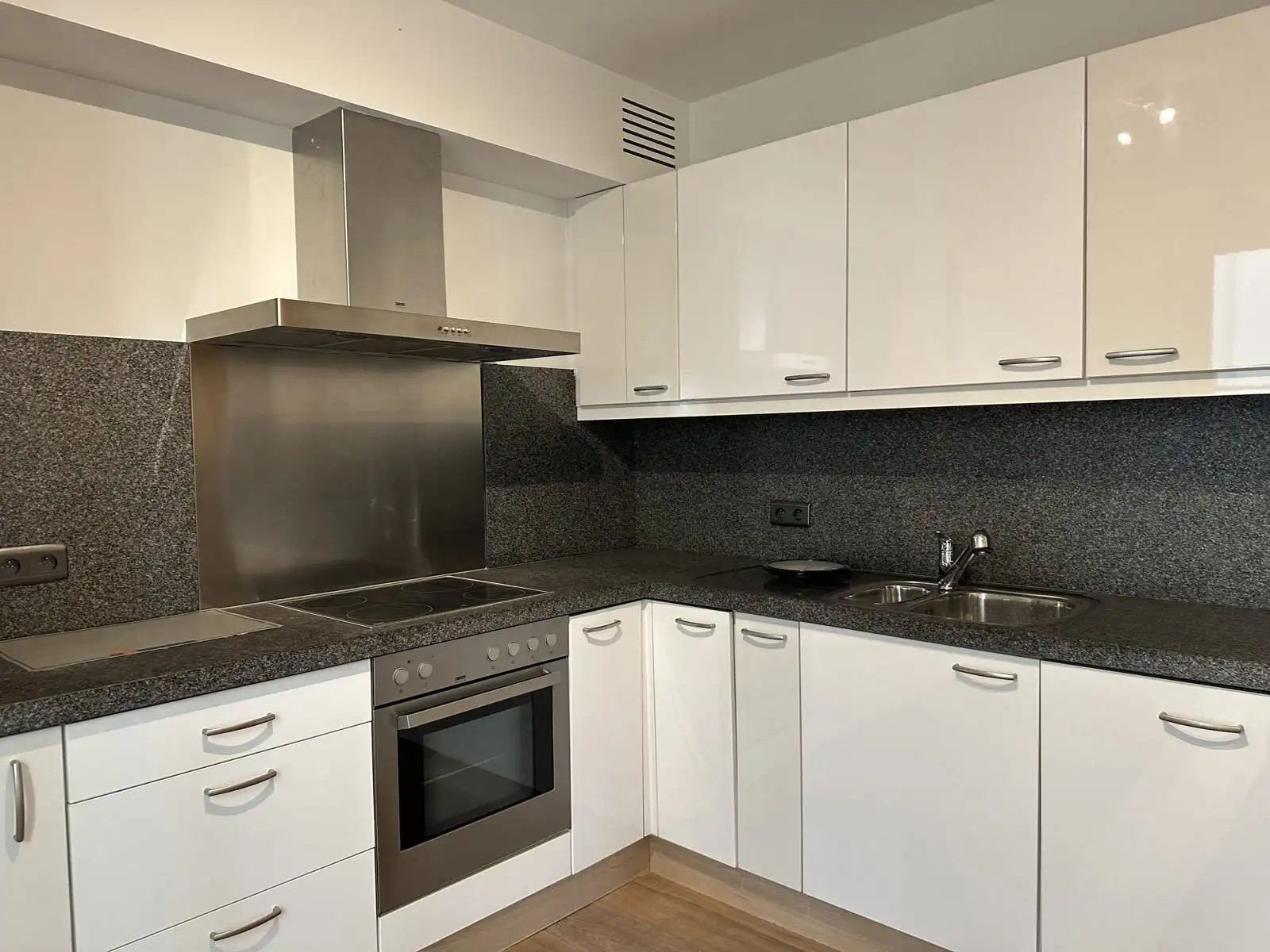 Appartement te huur foto 6