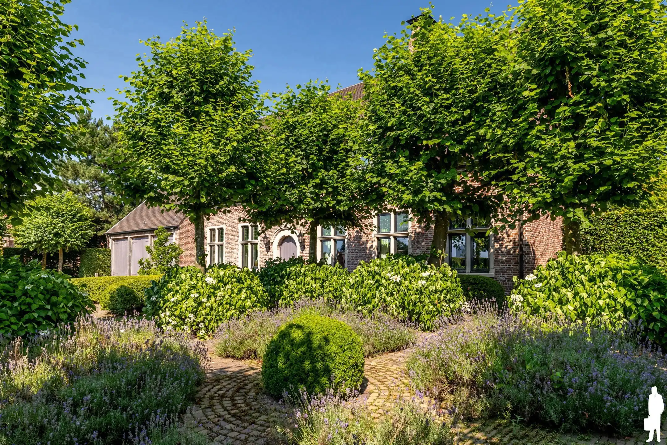 Prachtige villa met een bewoonbare oppervlakte van 512 m² foto 50
