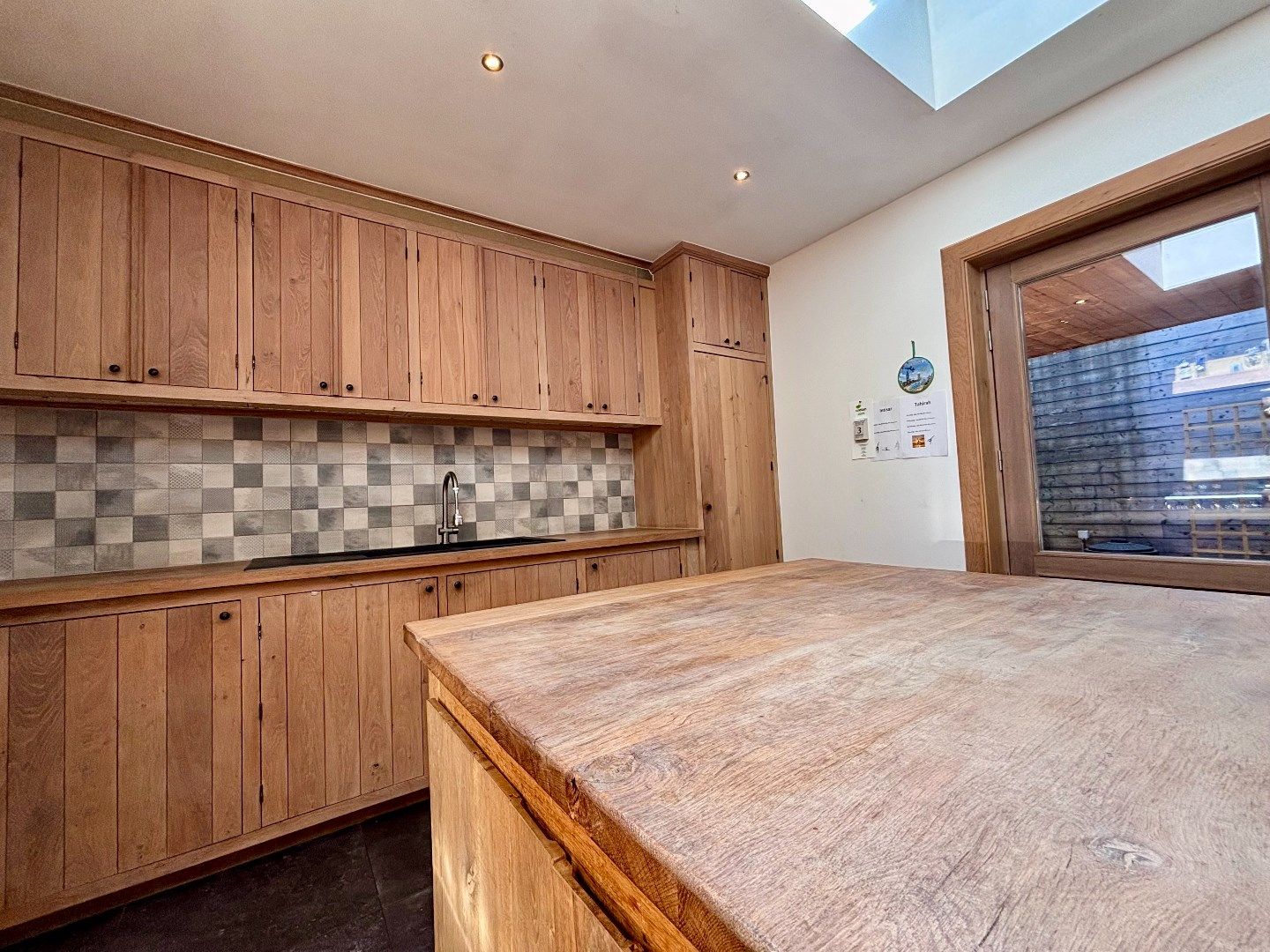 RUIME ENERGIEZUINGE WONING MET 5 SLPKS, GARAGE EN STADSKOER foto 9