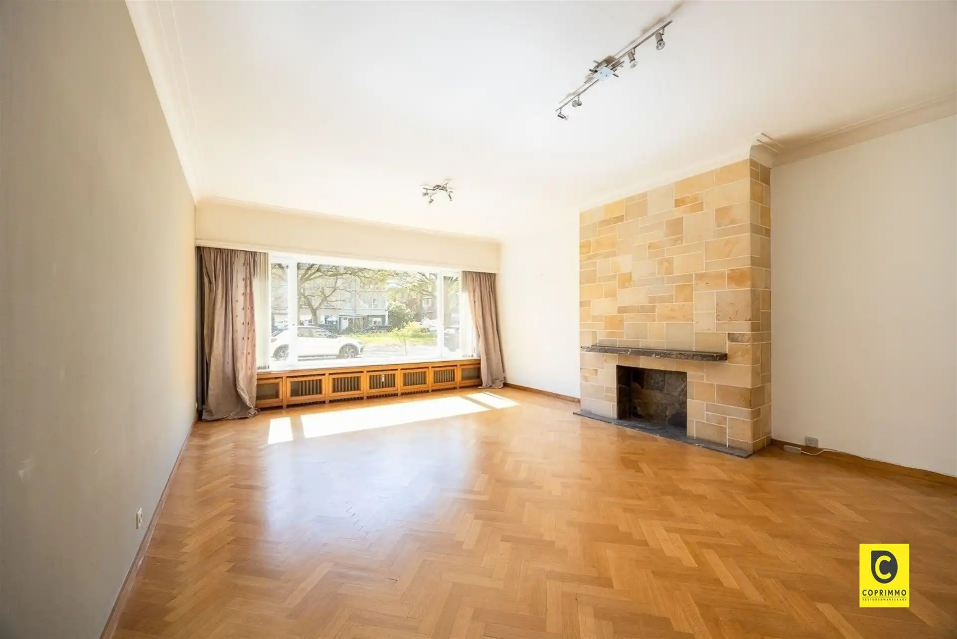 Charmant gelijkvloers appartement met tuin! foto 5