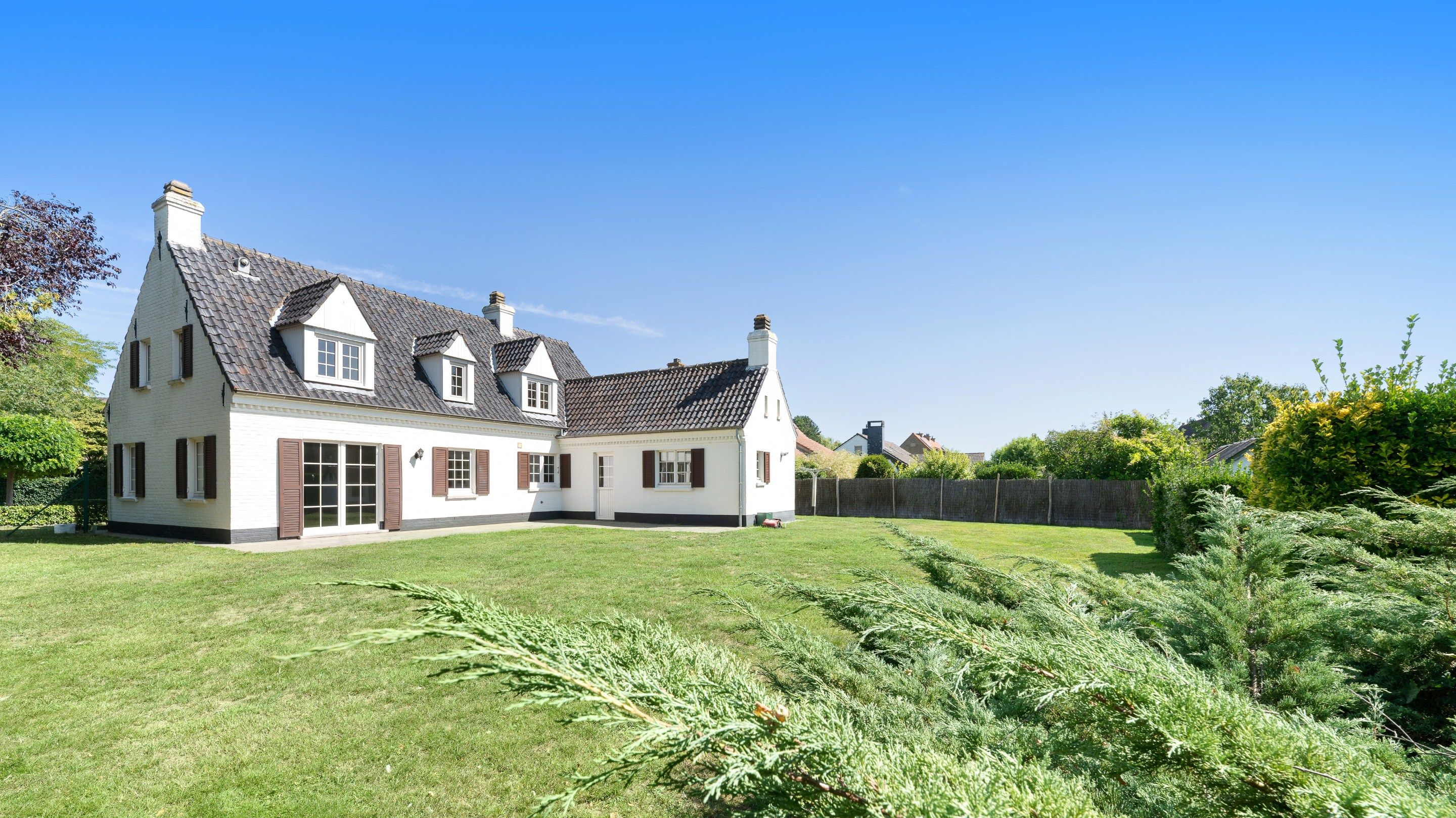()=>{if(producerUpdateValueVersion(node),producerAccessed(node),node.value===ERRORED)throw node.error;return node.value} Patrijzenstraat 4 - - 8300 Knokke