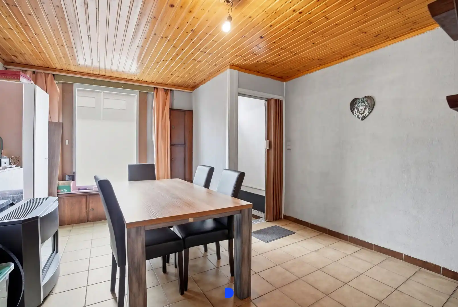 Centraal gelegen rijwoning foto 4