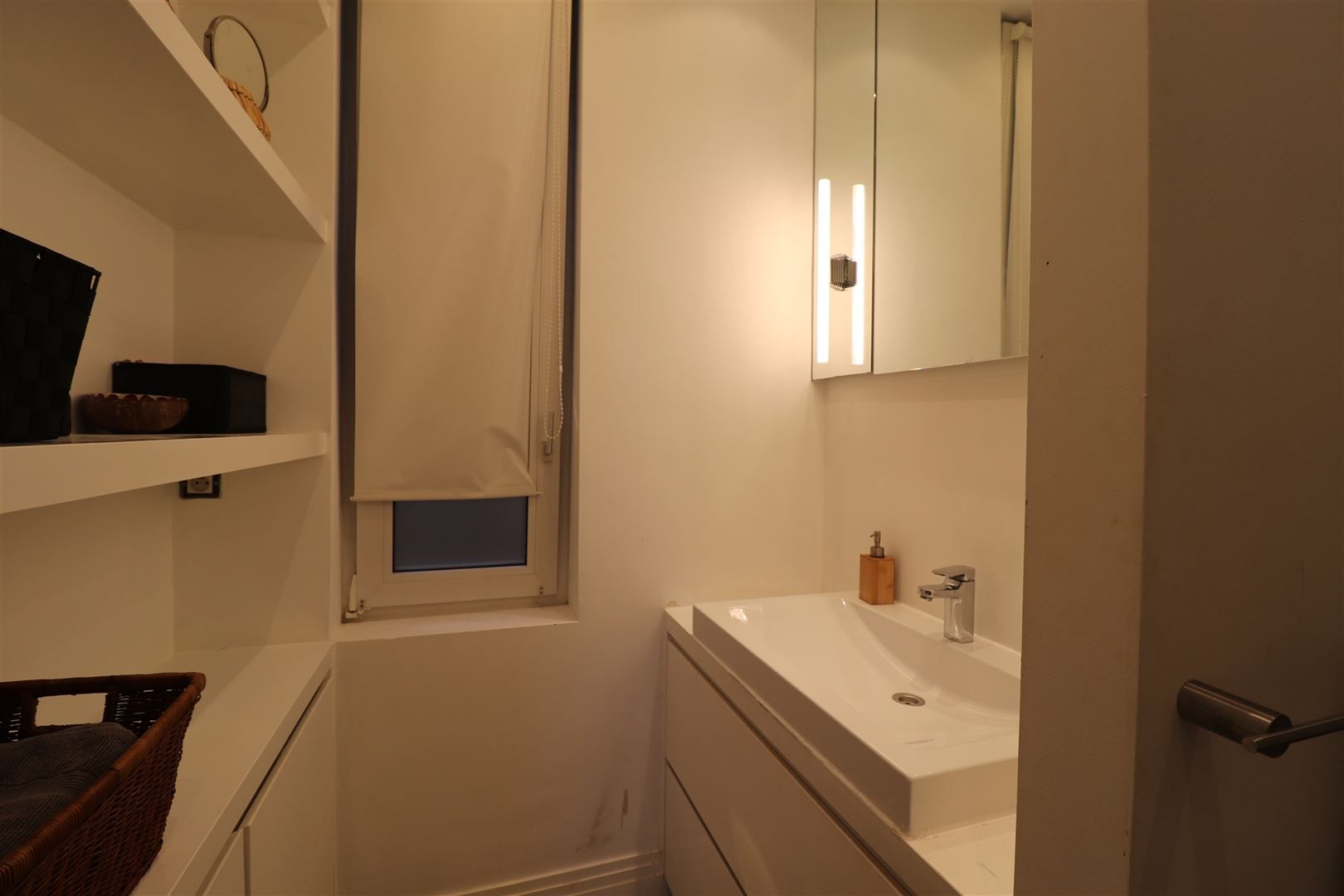 Modern appartement met 2 slaapkamers  foto 9