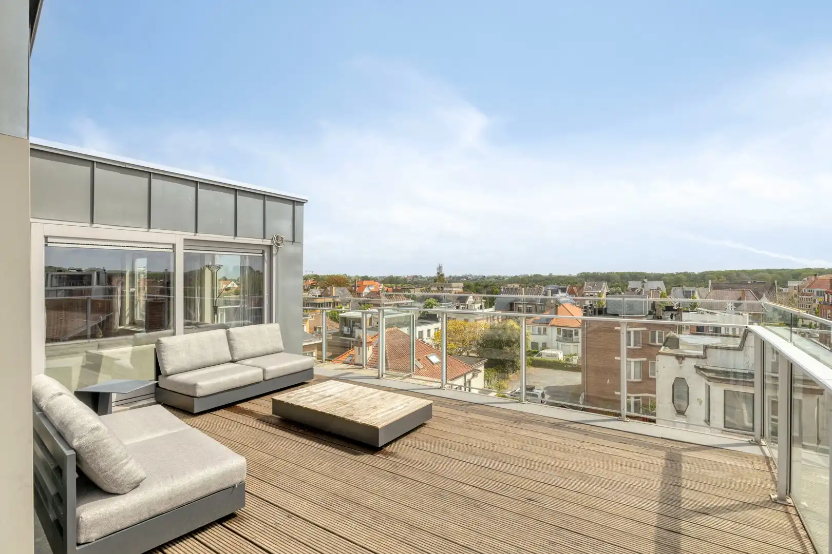 Zongericht Penthouse met zeer ruim terras foto 36