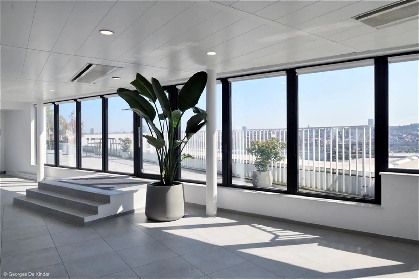 WHITE ANGLE: modulaire kantoren te huur vanaf 250m² foto 14