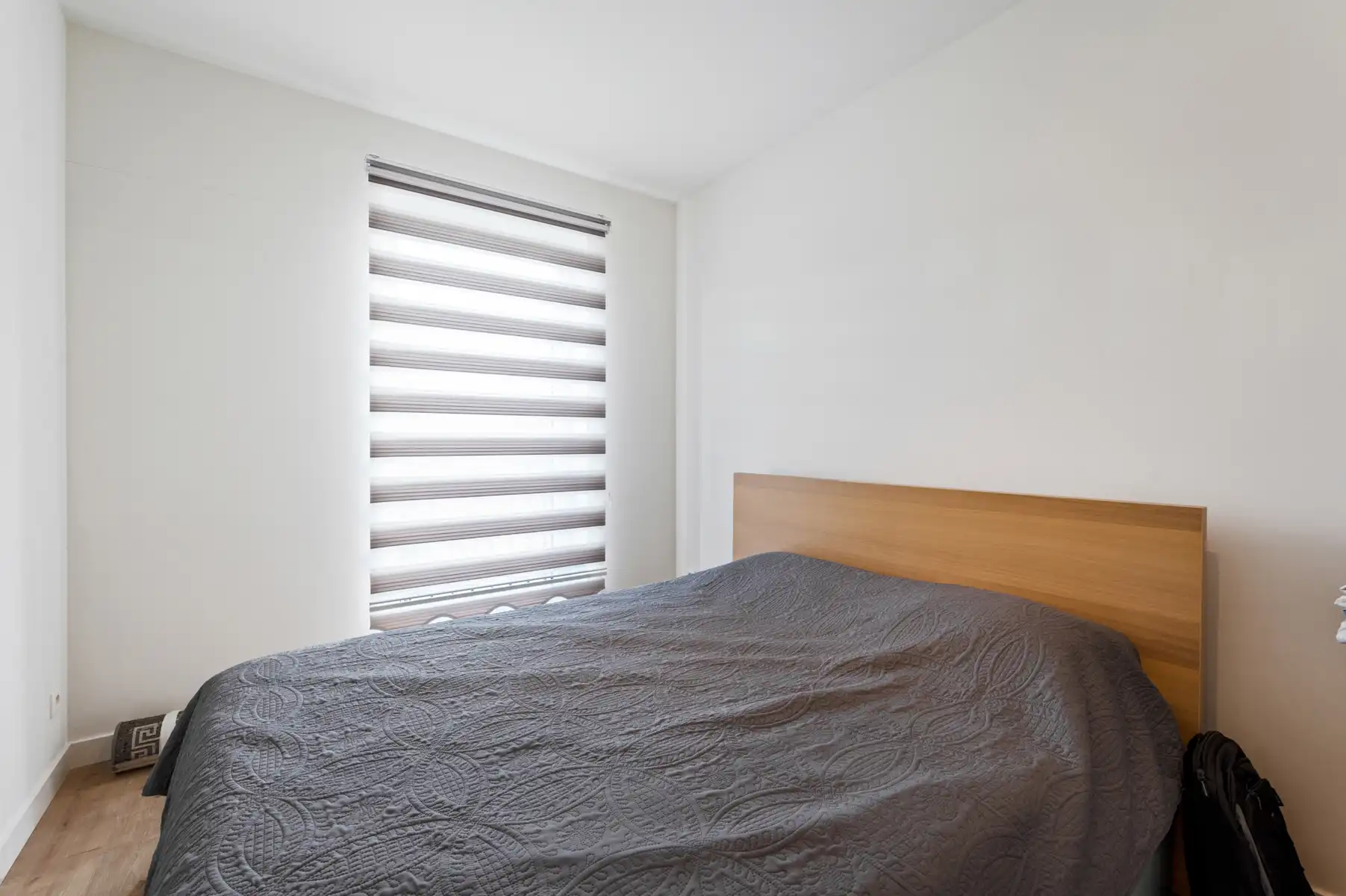 Modern appartement met terras in een doodlopende straat foto 10