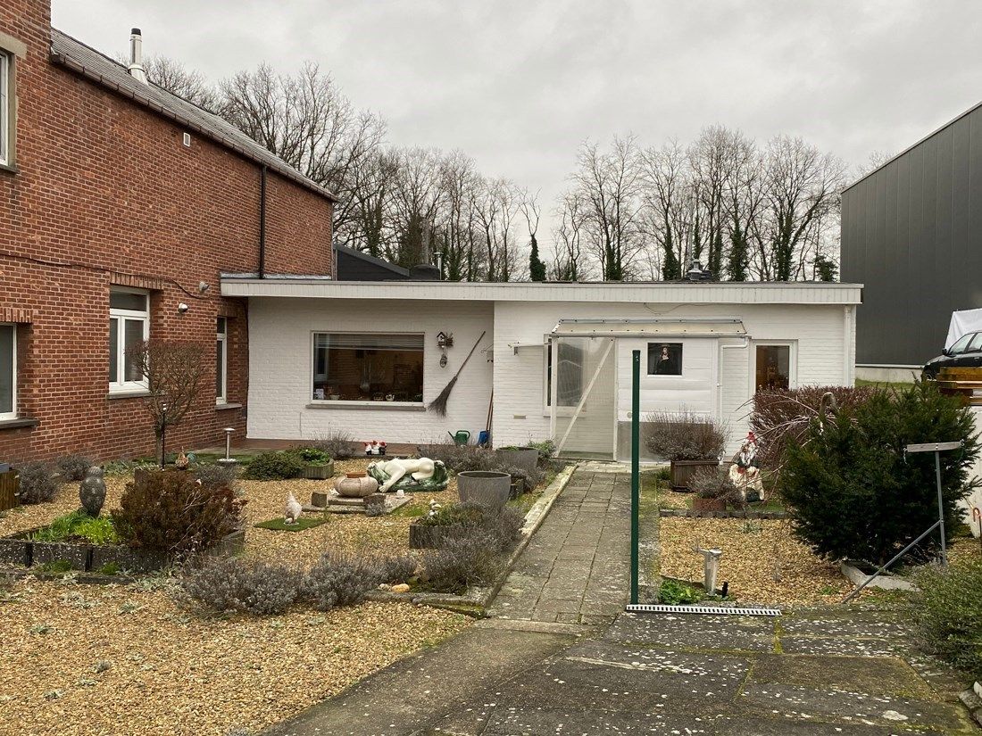 Hoofdfoto van de publicatie: "Woning met garage en tuin in Genk 