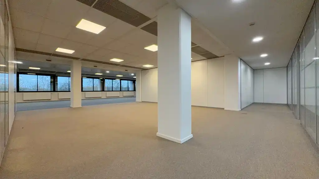 Kantoren met zicht op Schelde te huur in The Office 03 te Gent foto 13