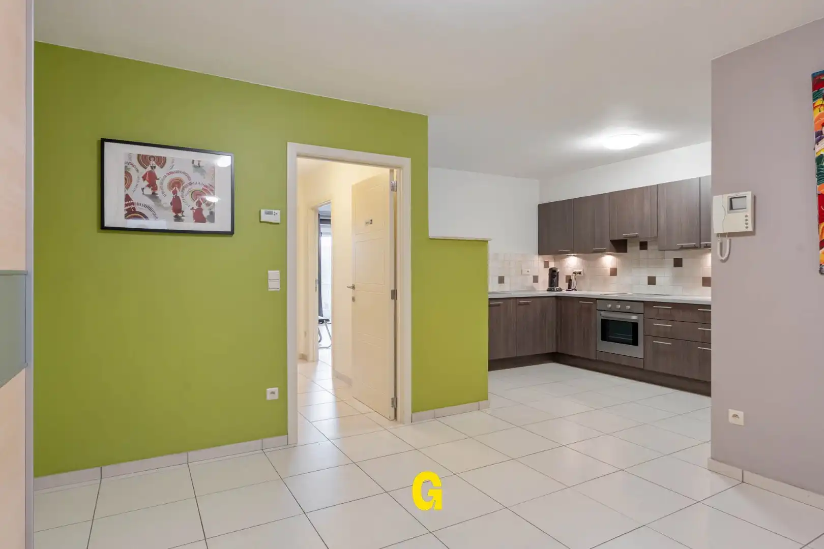 Netjes verzorgd en comfortabel ingericht gelijkvloers appartement met ruim terras, standplaats en kelderberging op wandelafstand van de markt foto 9