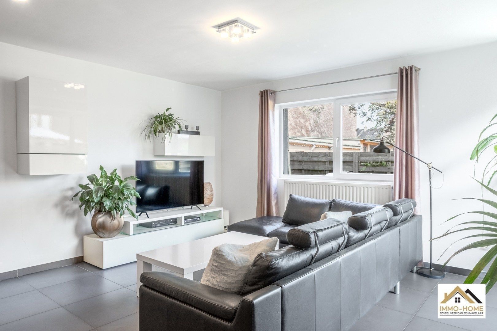 Gerenoveerde Gesloten bebouwing nabij centrum van Lokeren foto 10