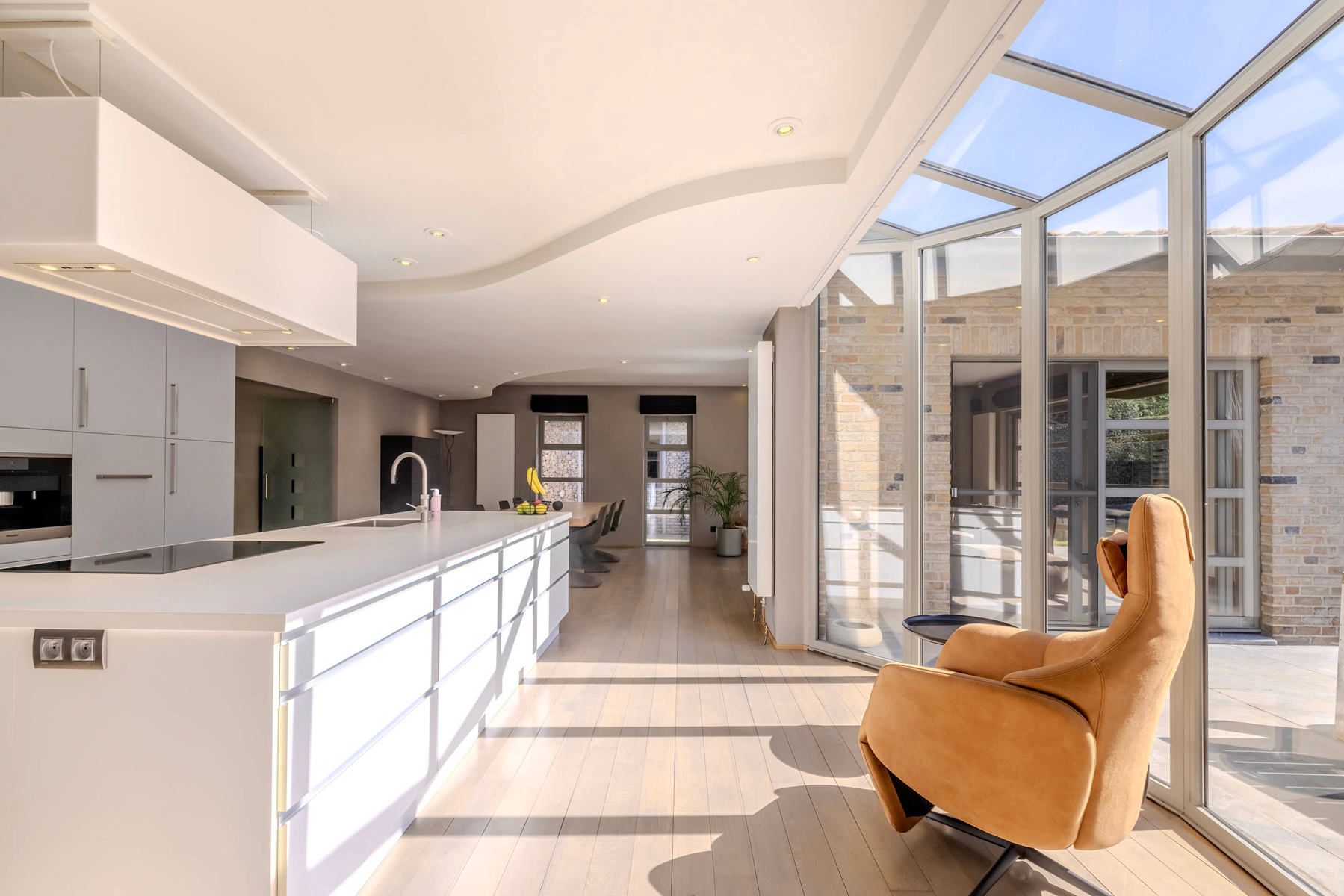 Laagbouwvilla met 3 slpk, 2 bdk, zwembad en poolhouse foto 10