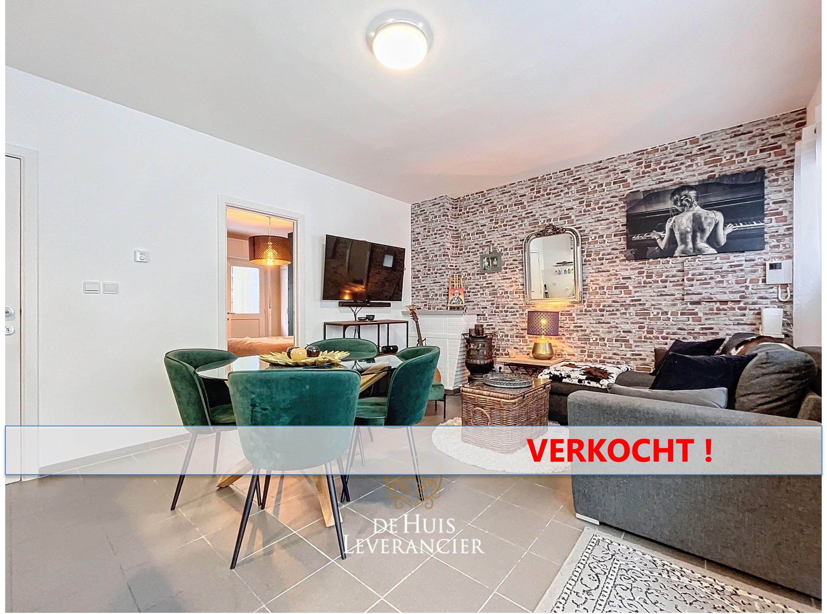 Uniek gelegen instapklaar appartement met 2 slpks en groot zonneterras te koop in Koksijde foto {{pictureIndex}}
