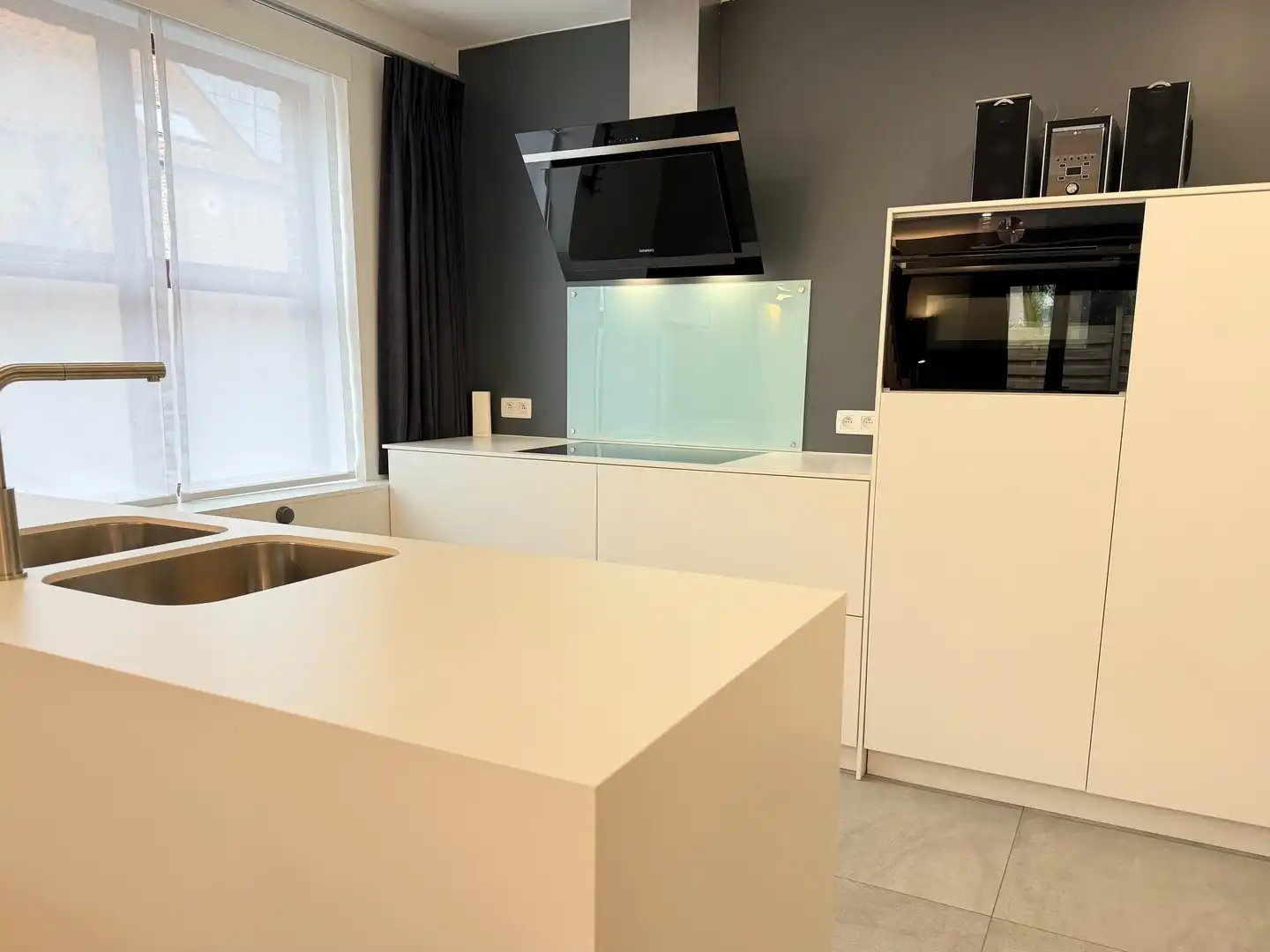 Moderne duplex met twee slaapkamers foto 4