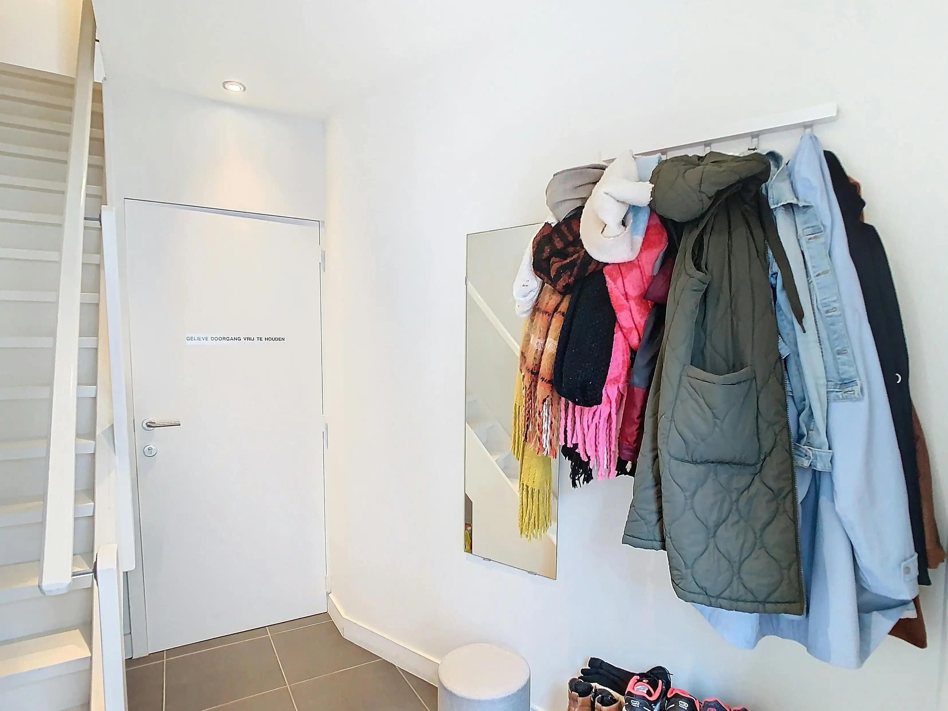 Appartement met 1 slaapkamer en terras te koop in Brugge foto 10