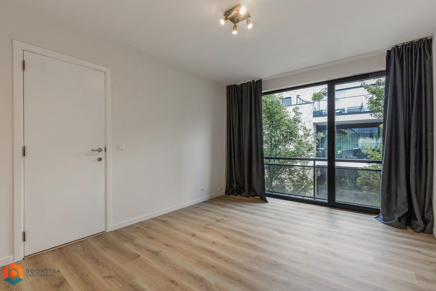 Gerenoveerd appartement met 3 slpkrs in centrum Haacht foto 13