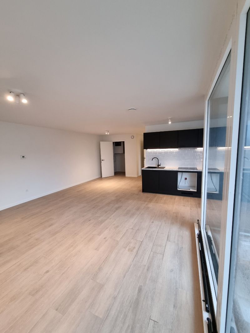 Modern appartement met 2 slaapkamers en zonnig terras foto 5
