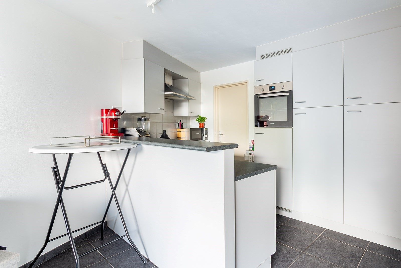 Ruim en Instapklaar appartement met terras  foto 11