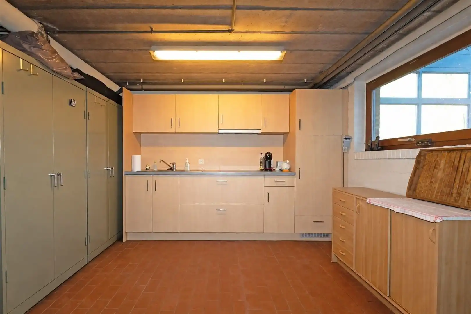 Te renoveren woning in het gegeerde Henegauwberg foto 12