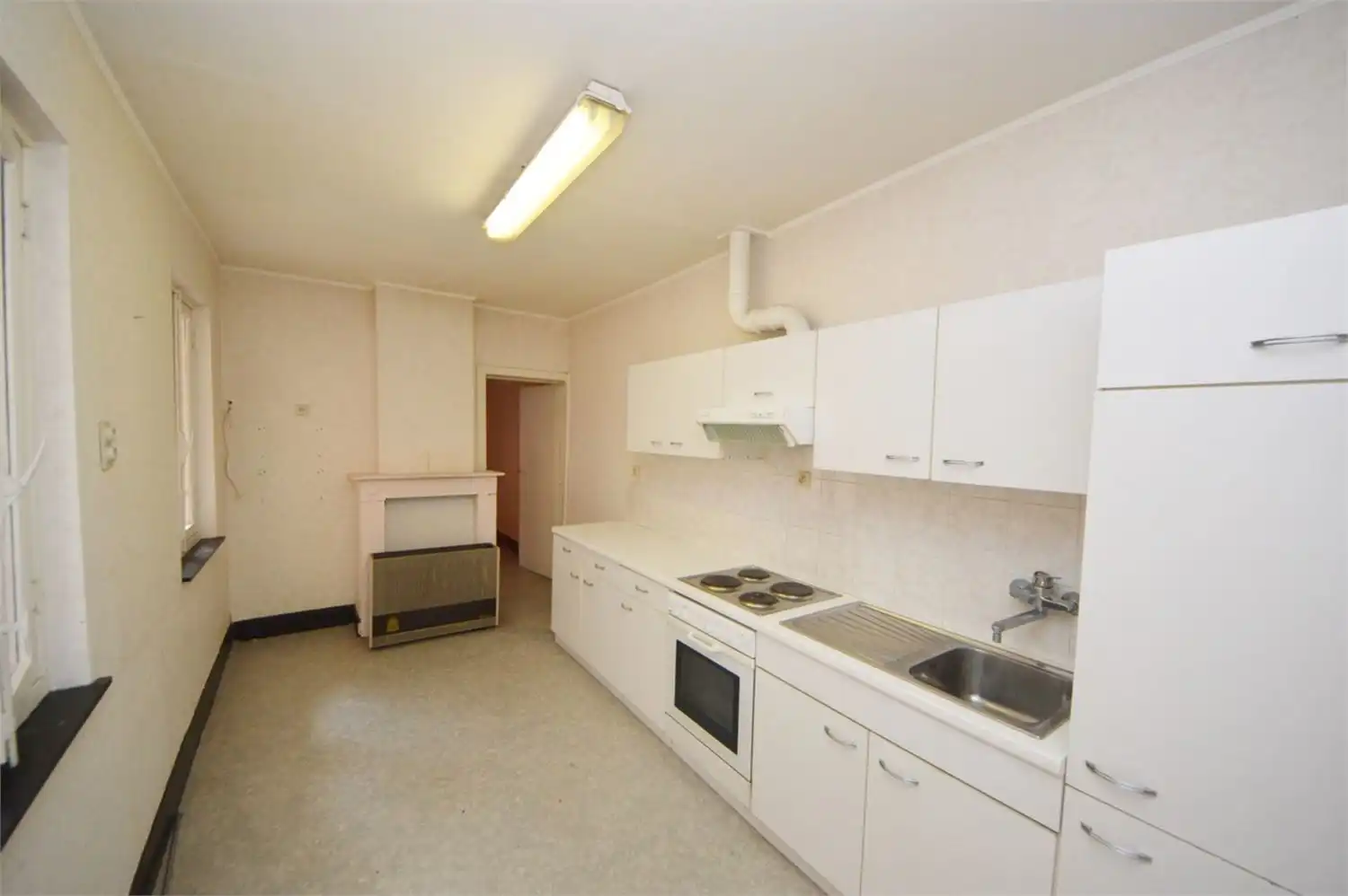 Instapklaar handelspand op toplocatie in hartje Geraardsbergen foto 10