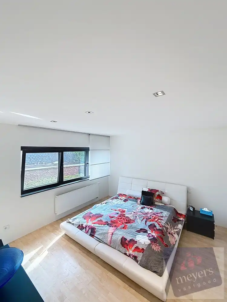 Ruime en energiezuinige gezinswoning met praktijk-/handelsruimte op toplocatie in Spalbeek foto 14