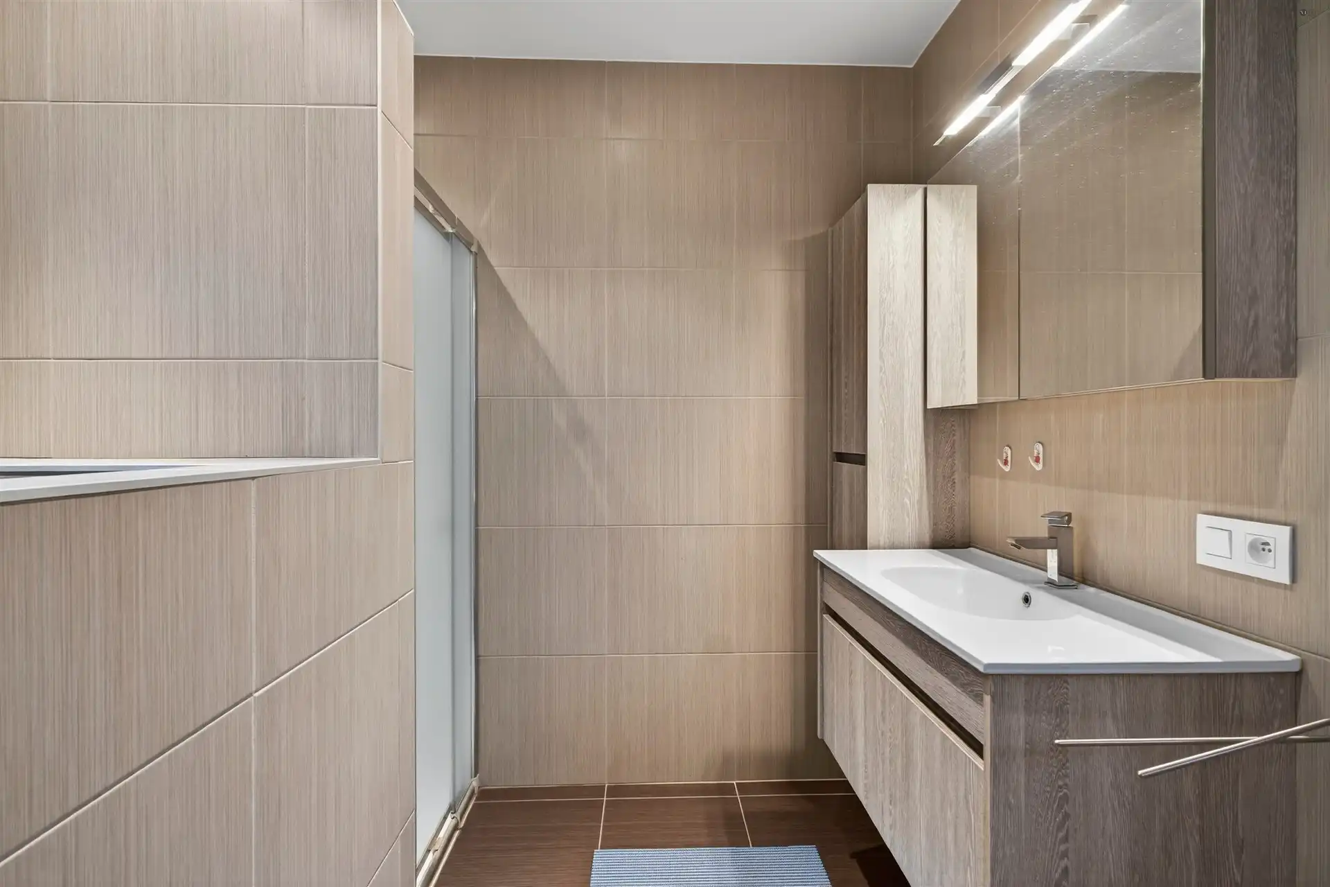 HOB met ruime oprit te Moerbeke foto 8