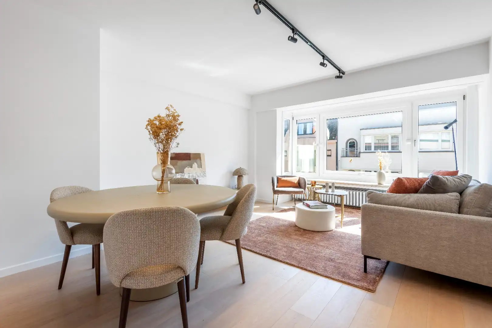 Gerenoveerd appartement met zuid-west oriëntatie gelegen vlakbij de Zeedijk en de Dumortierlaan foto 3