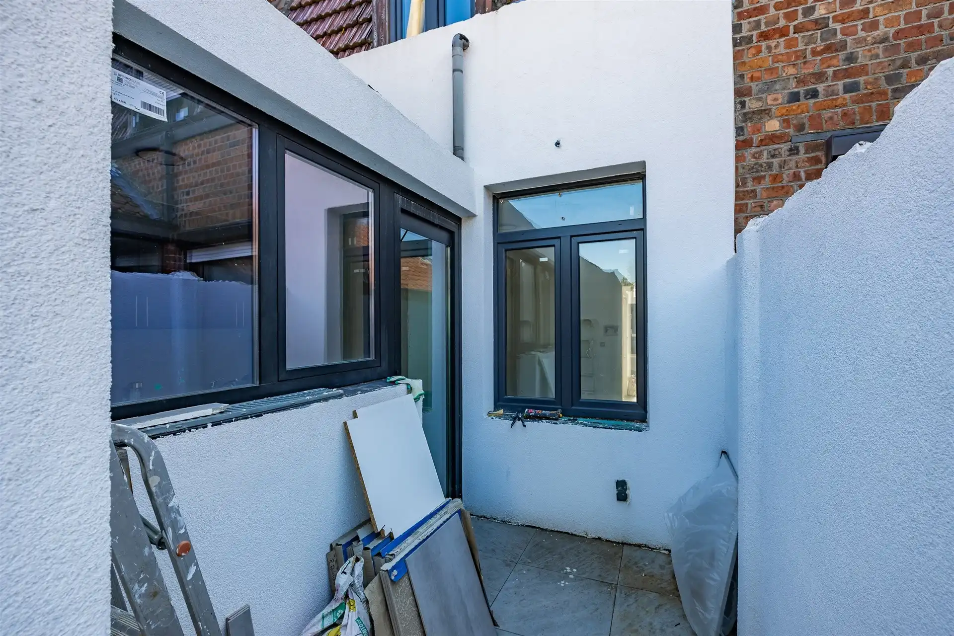 Vernieuwde gezinswoning op diep perceel van 405 m² foto 11