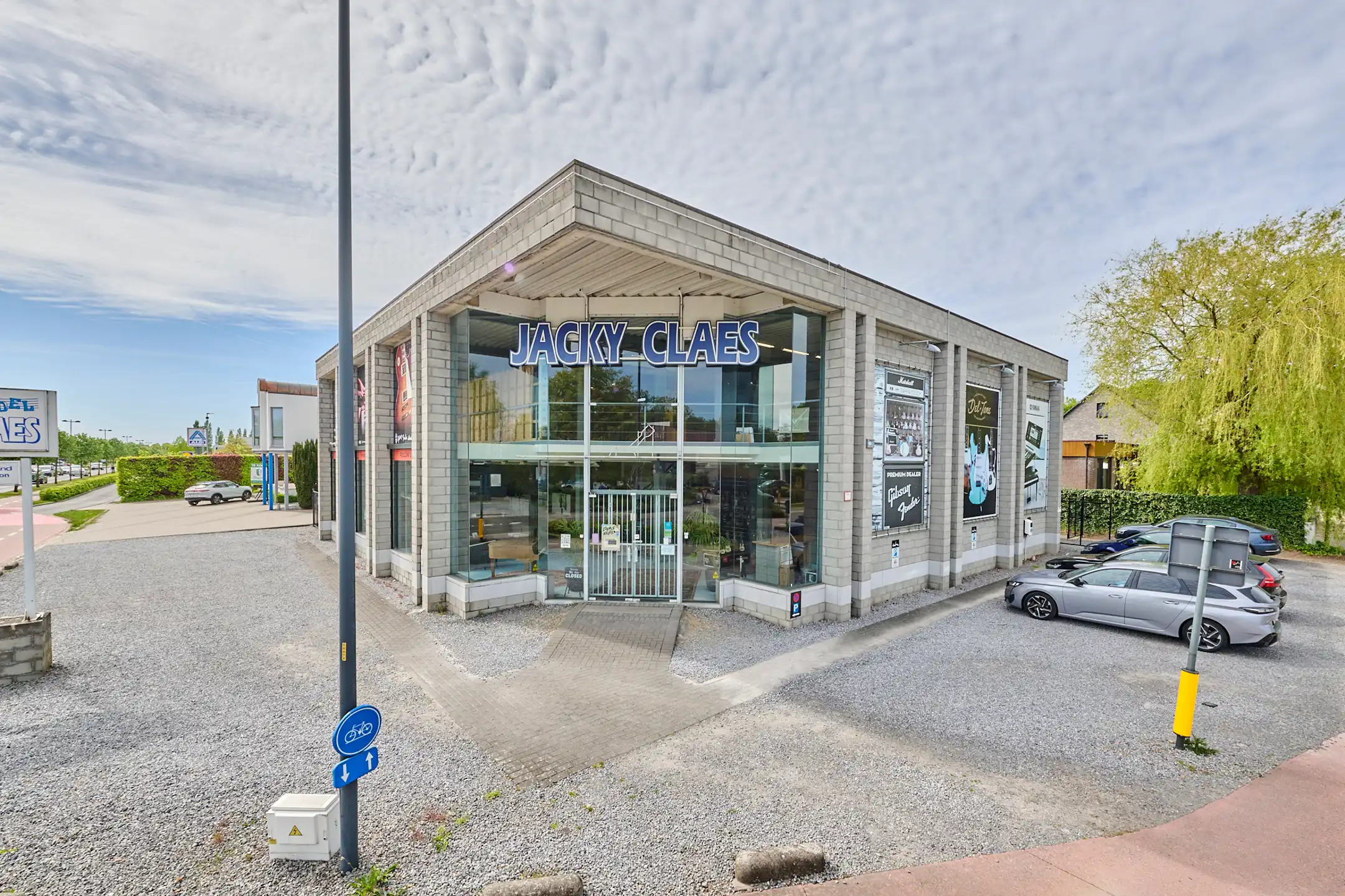 TE KOOP: HANDELSPAND OP TOPLOCATIE AAN HASSELTWEG IN GENK foto 13