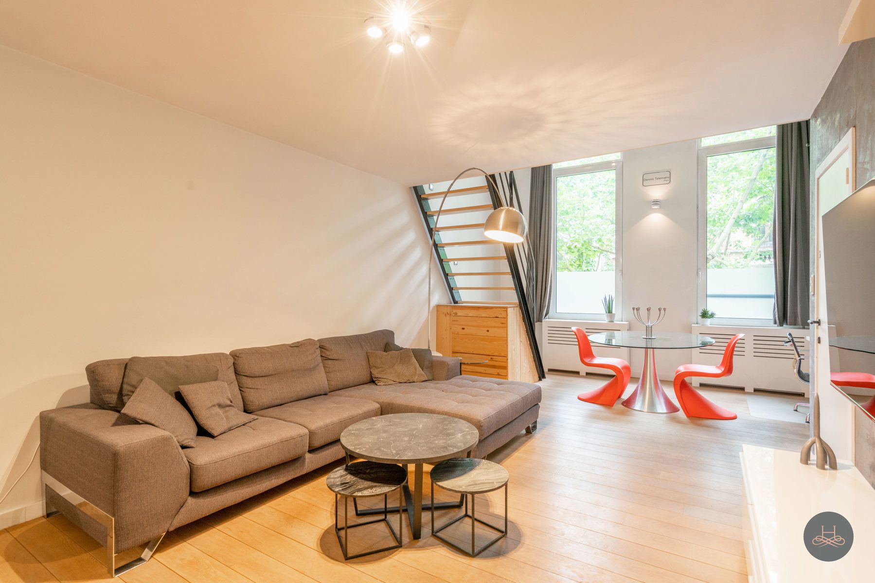 Lichtrijke duplex met terras op toplocatie foto 2