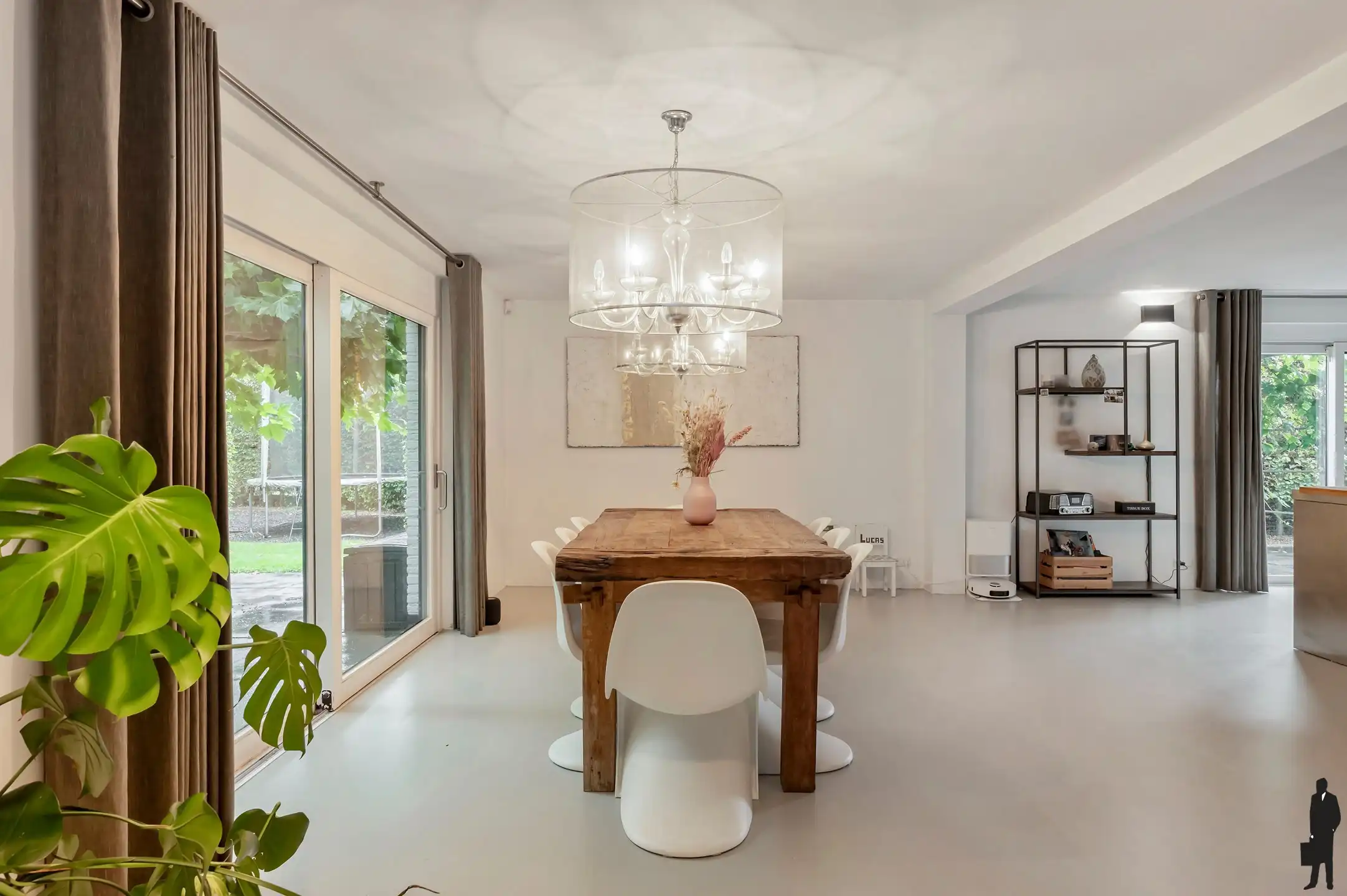 Moderne woning met 332m² bewoonbare oppervlakte foto 28