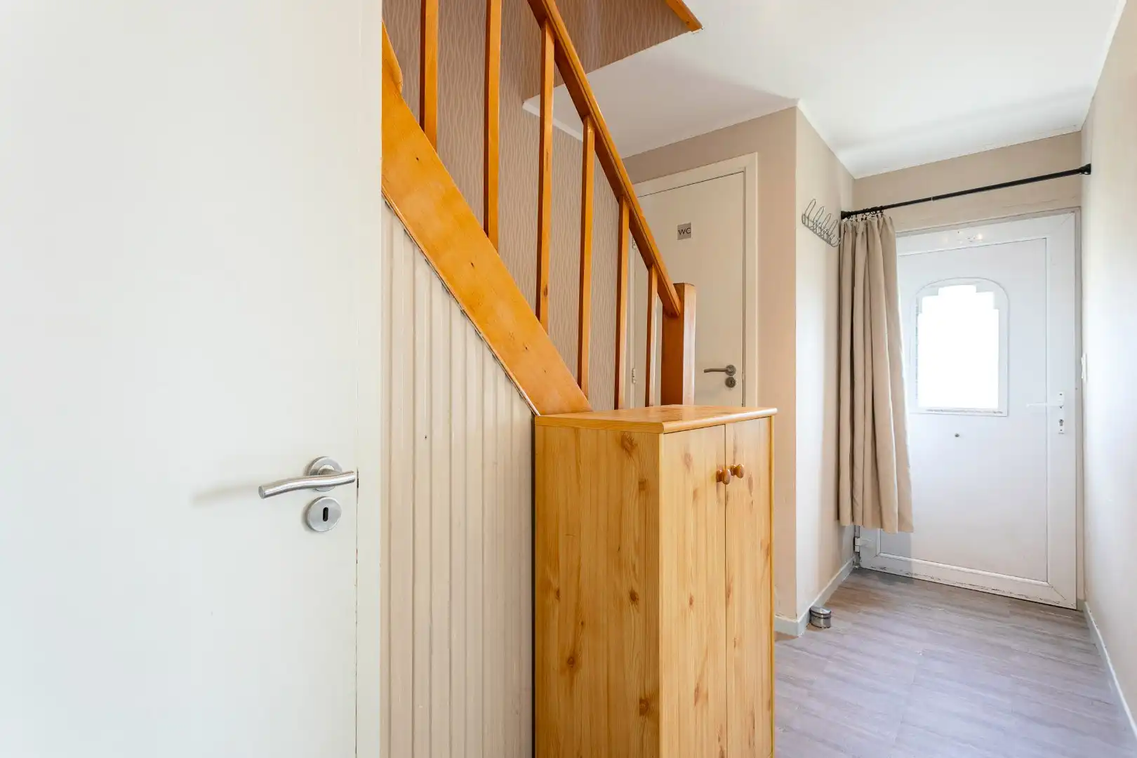 Instapklare woning met 3 slpk, tuin en garage te Lembeek foto 4