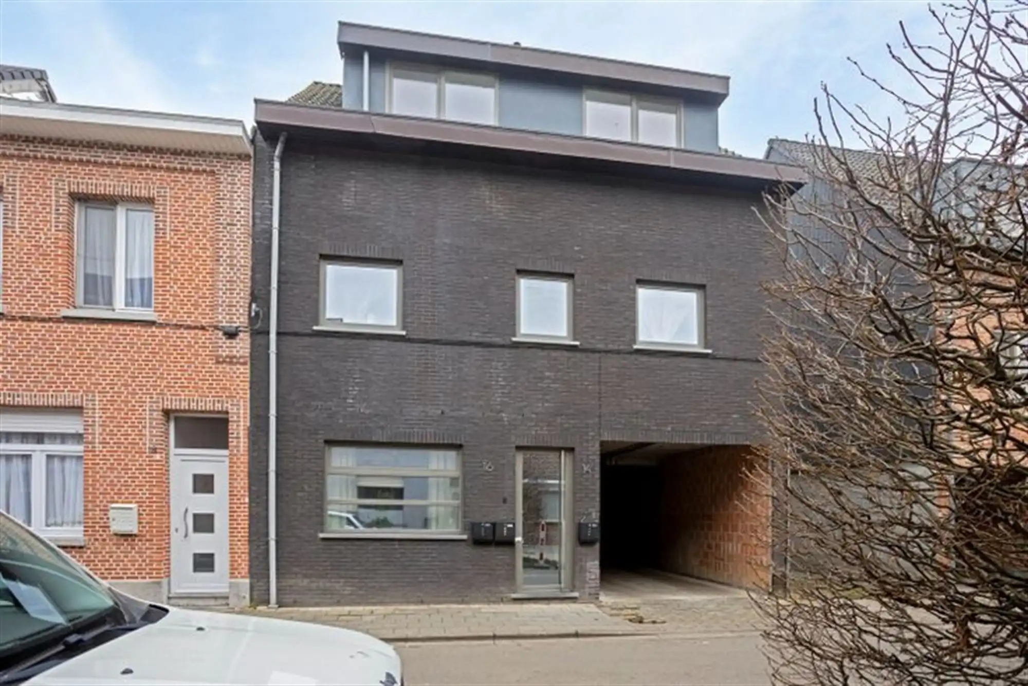 Instapklaar appartement met 2 slaapkamers en groot terras.  foto {{pictureIndex}}
